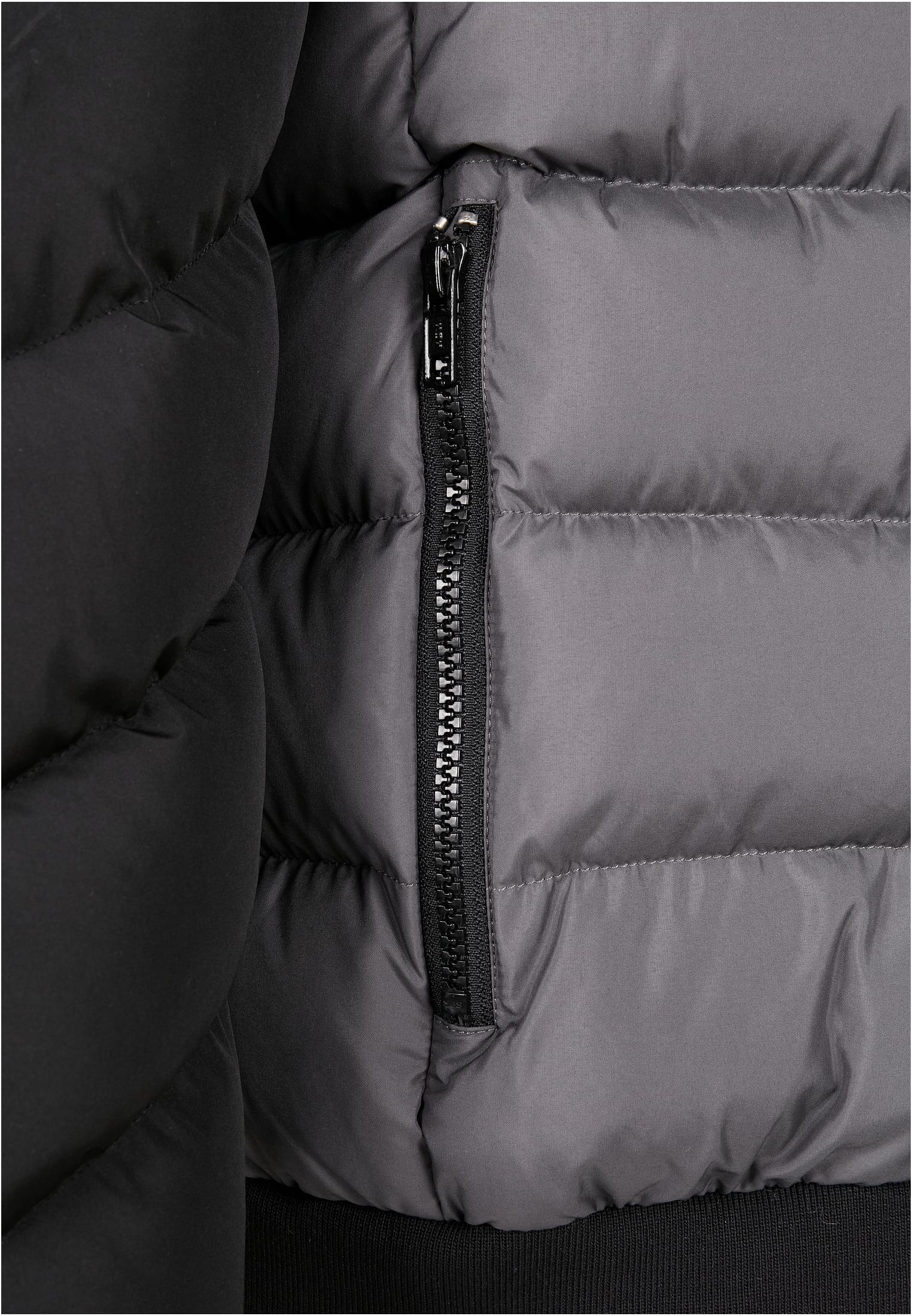 Colorblock Bubble Jacket | black/darkshadow