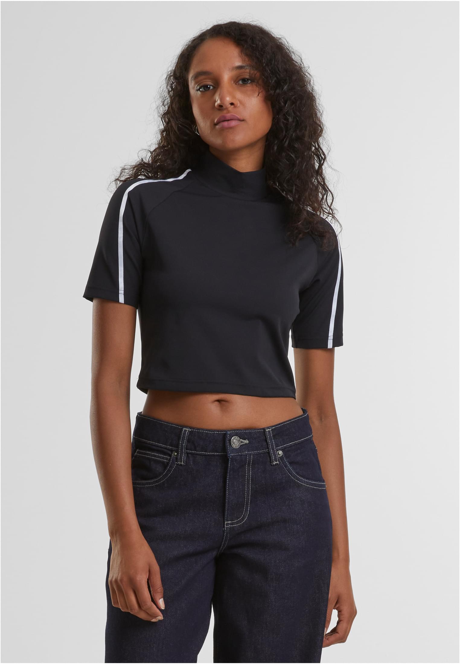 Ladies High Neck Short Tee | black