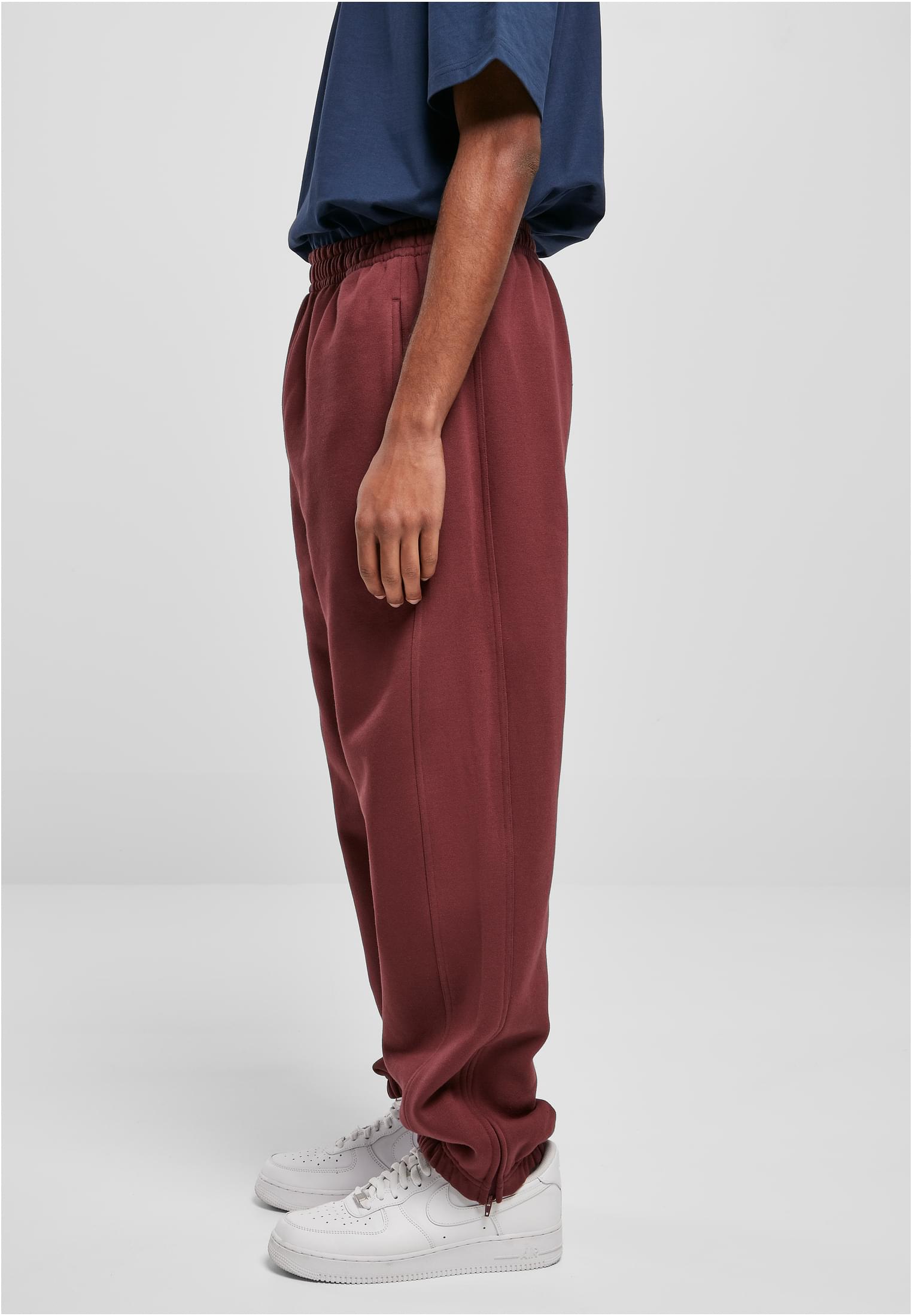 Sweatpants | cherry