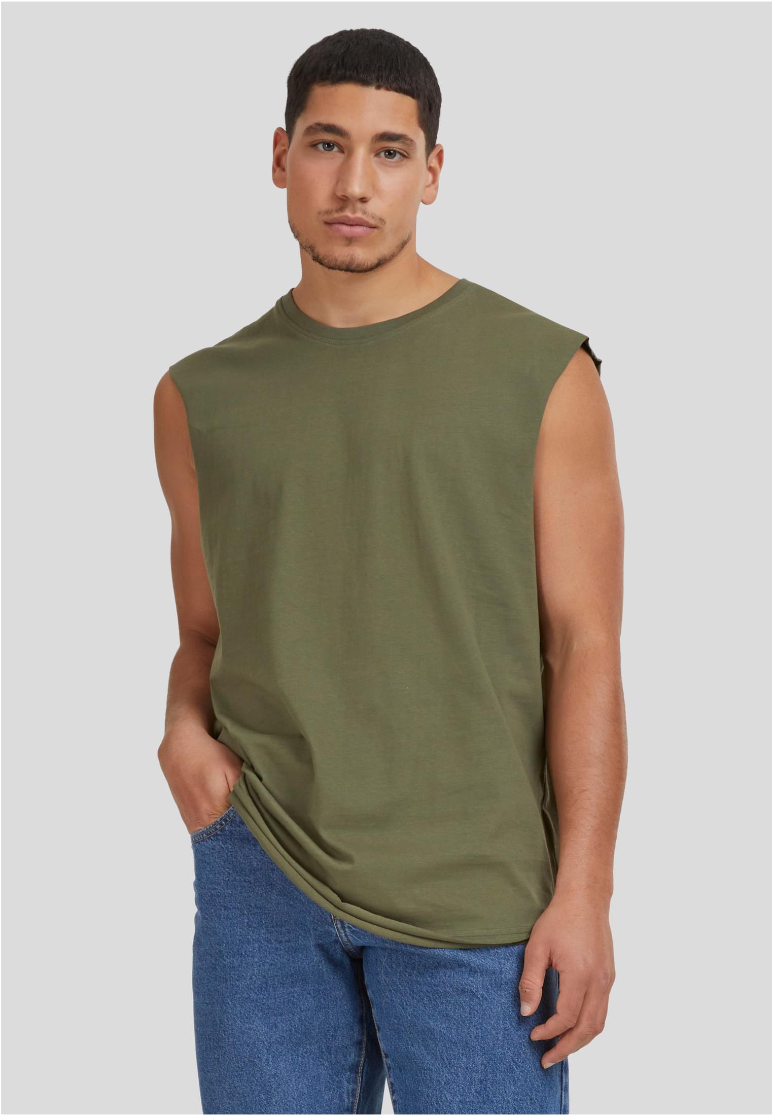 Open Edge Sleeveless Tee | olive