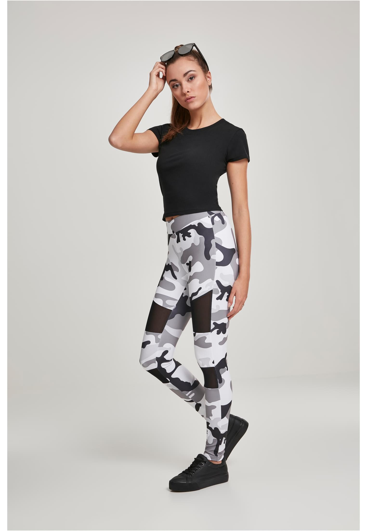 Ladies Camo Tech Mesh Leggings | snowcamo