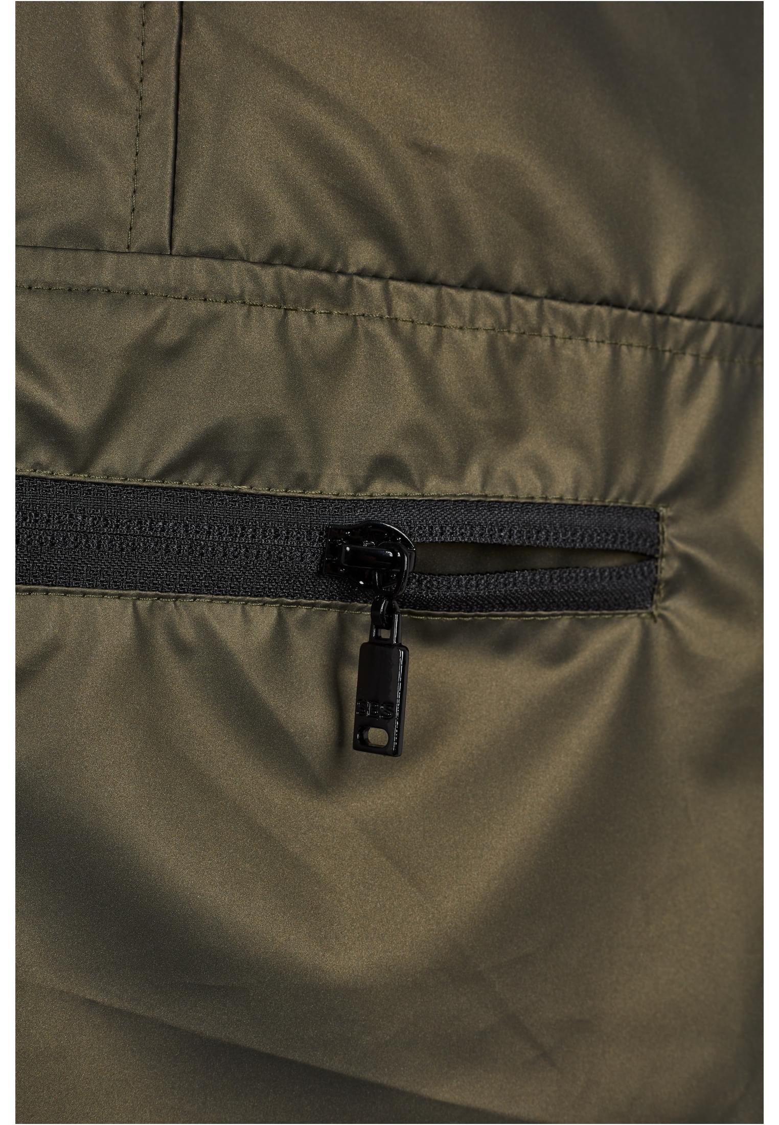 Light Pull Over Jacket | olive