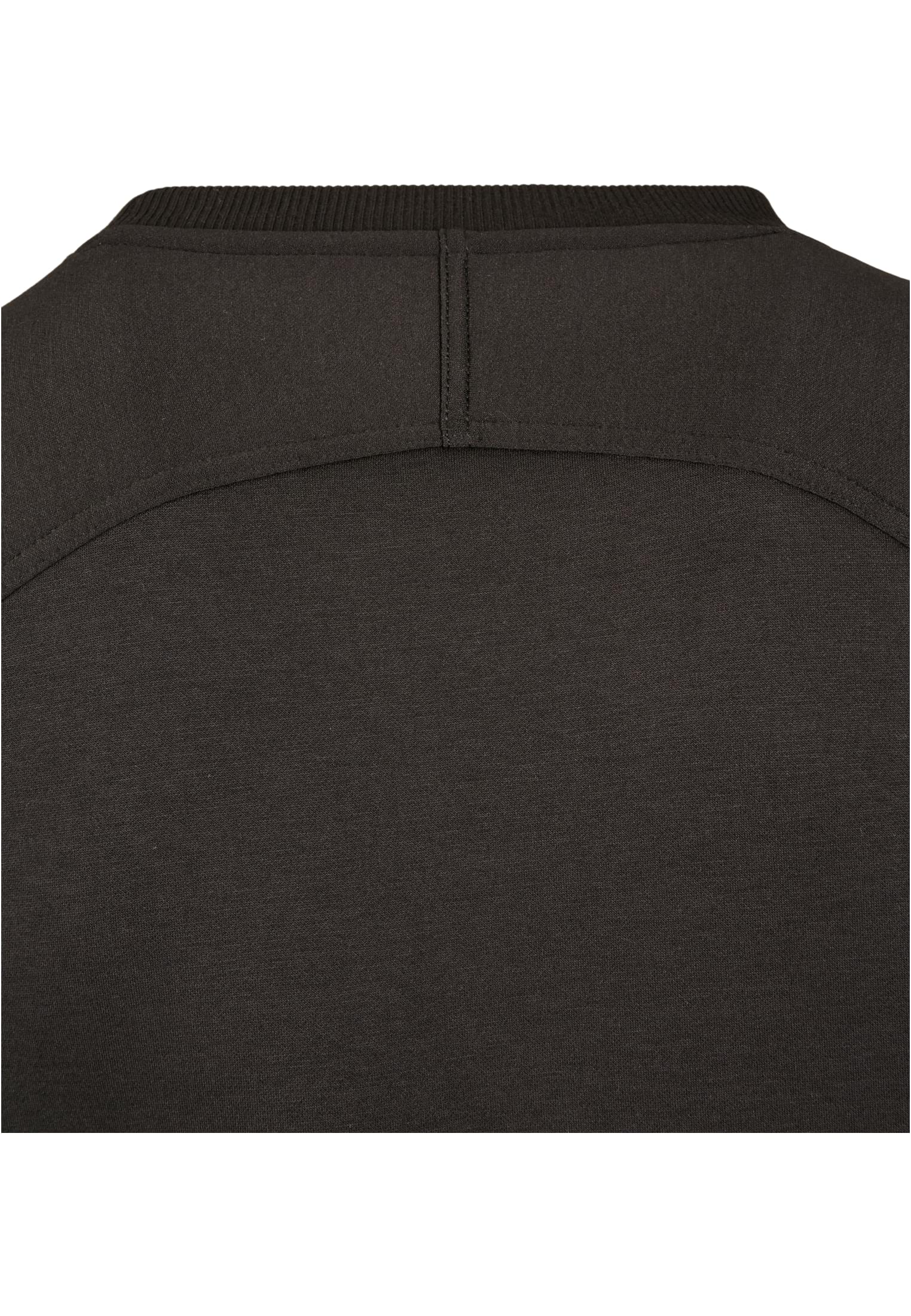 Raglan Zip Pocket Crew | black