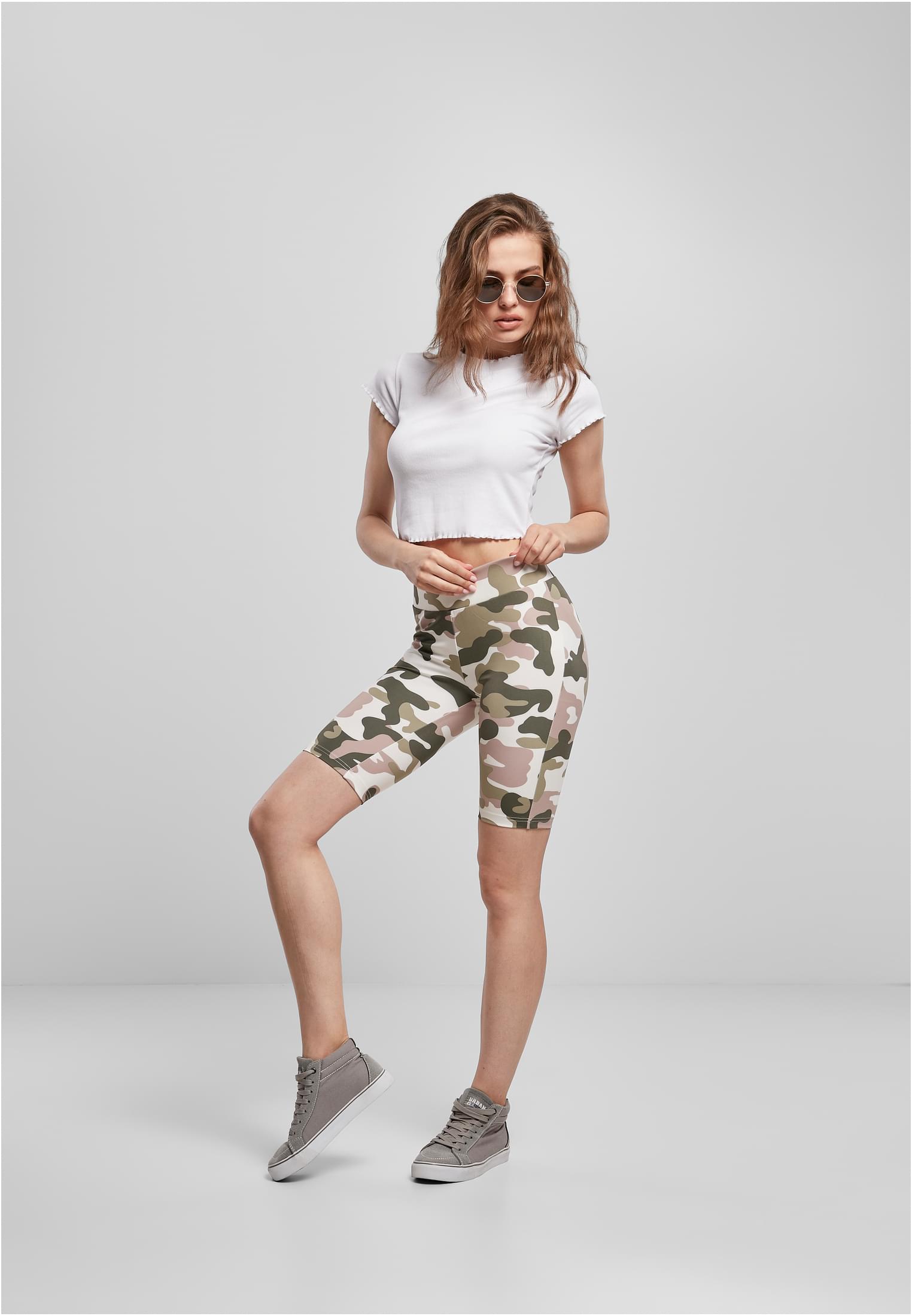 Ladies High Waist Camo Tech Cycle Shorts | duskrose camo