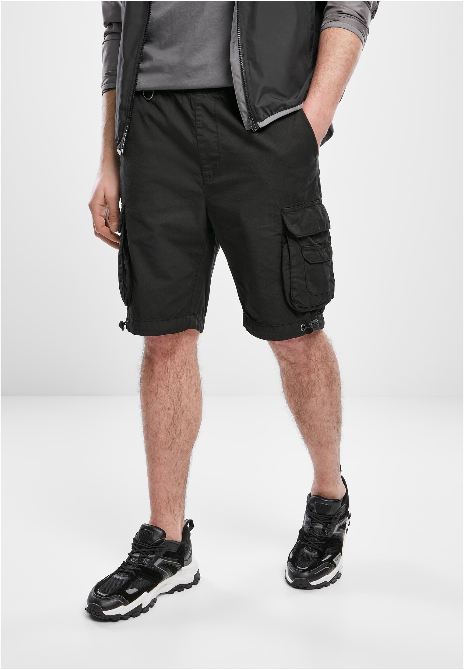 Double Pocket Cargo Shorts | black