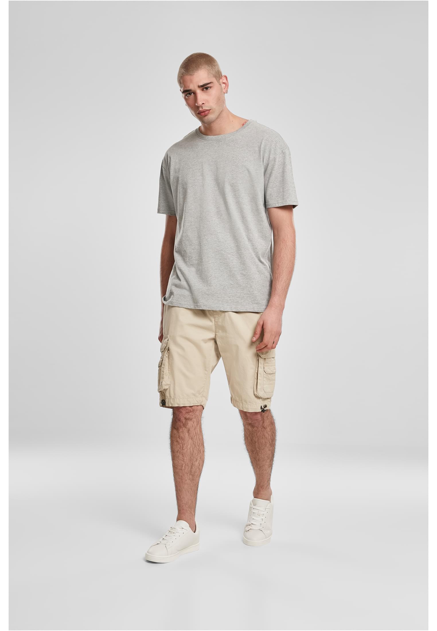 Double Pocket Cargo Shorts | concrete