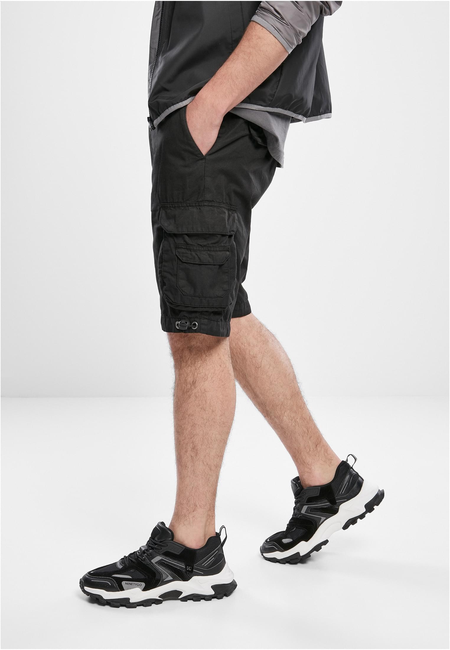 Double Pocket Cargo Shorts | black