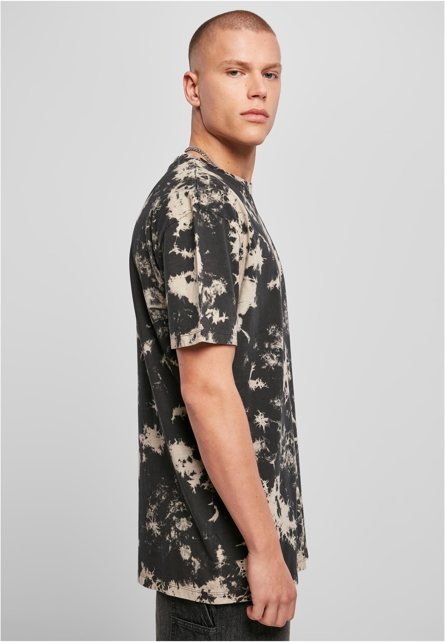 Oversized Bleached Tee | black