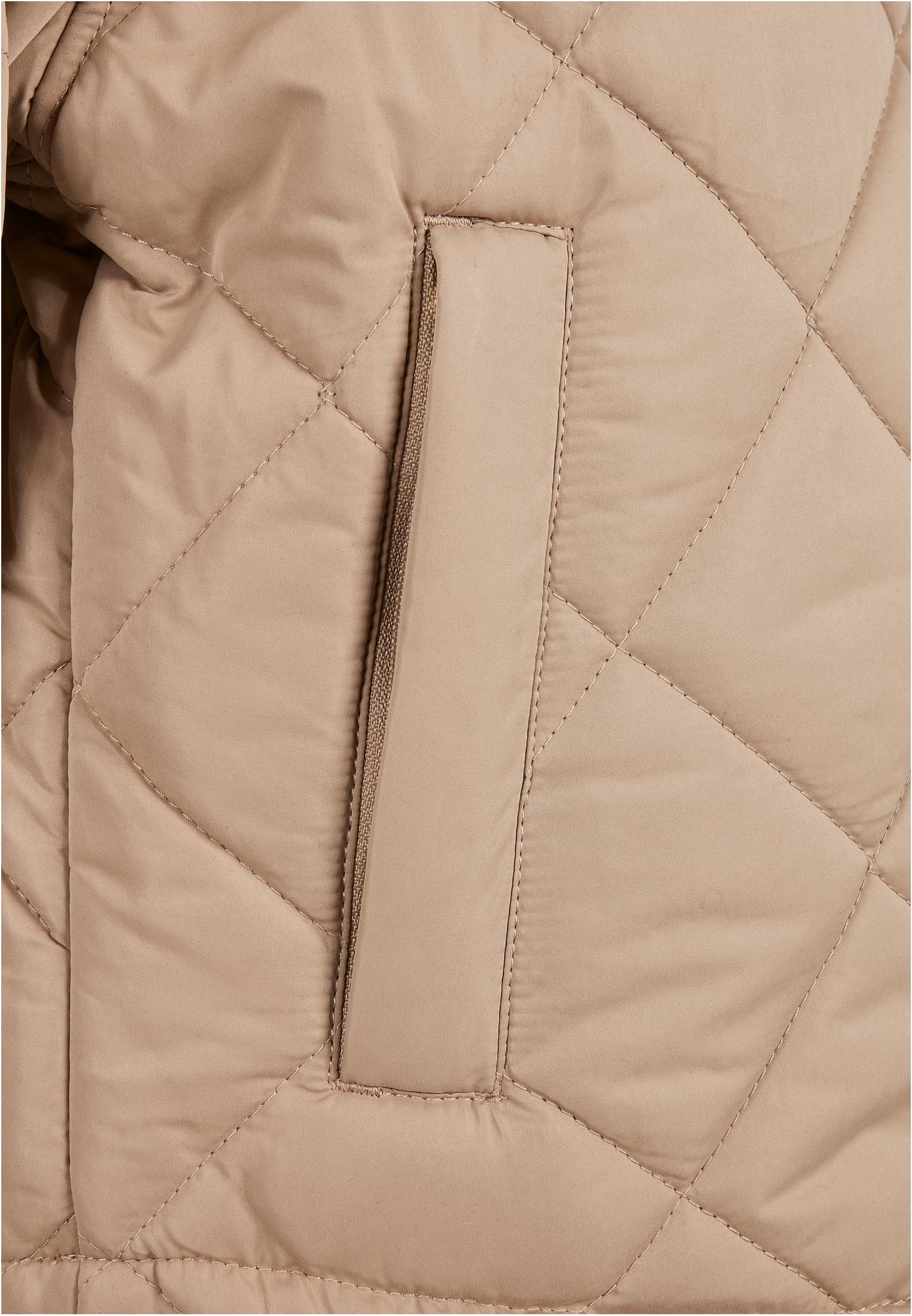 Ladies Oversized Diamond Quilt Puffer Jacket | softtaupe