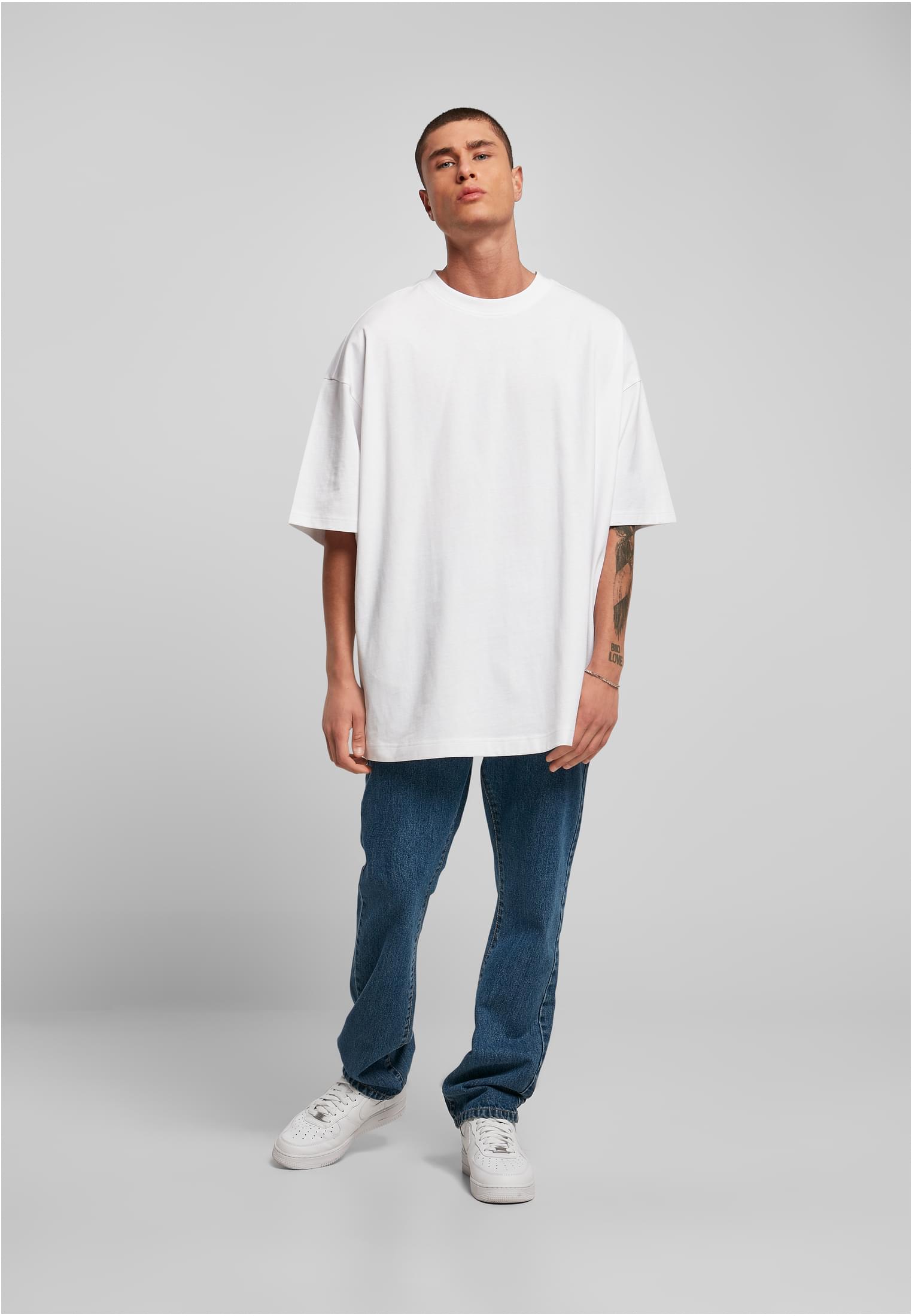 Huge Tee | white