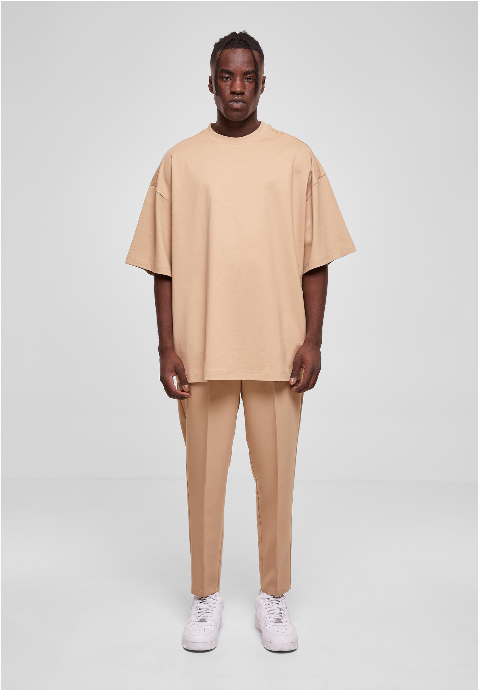 Huge Tee | unionbeige