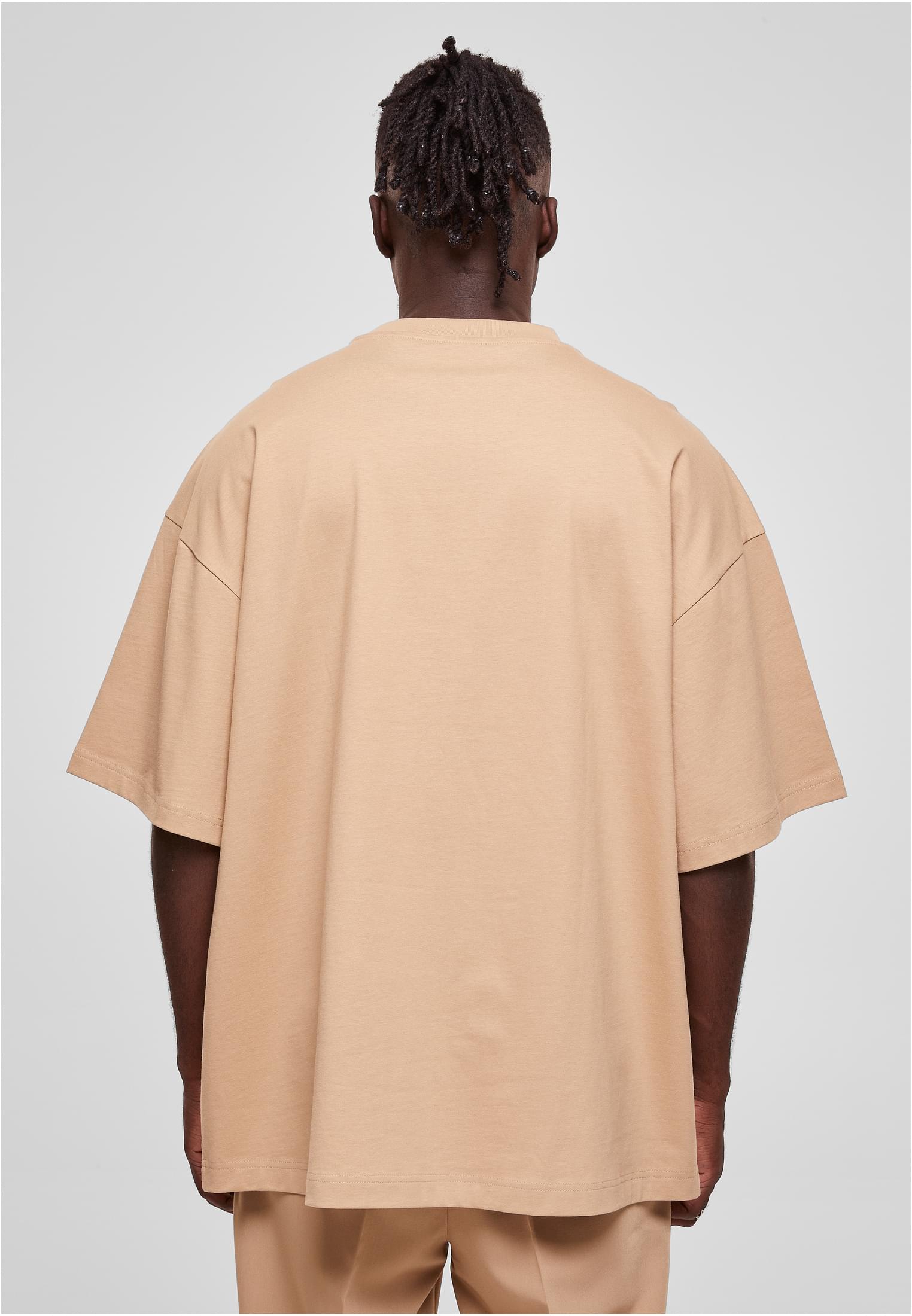 Huge Tee | unionbeige