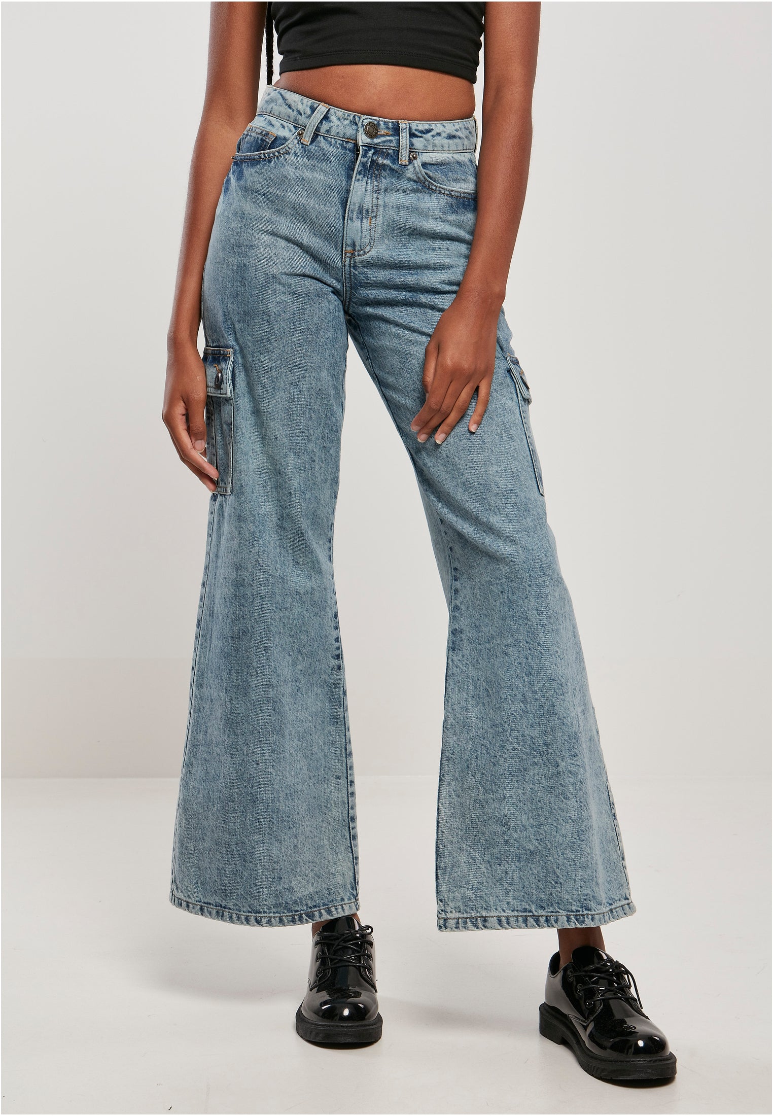 Ladies Wide Leg Cargo Denim Pants | tinted lightblue washed