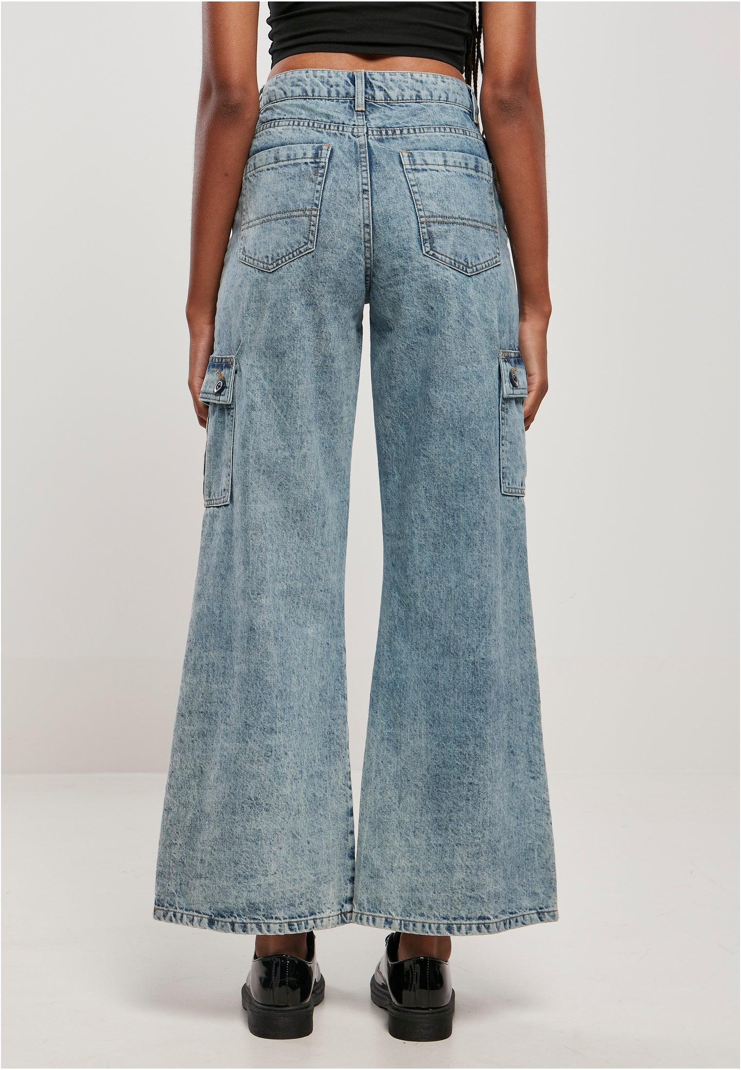 Ladies Wide Leg Cargo Denim Pants | tinted lightblue washed