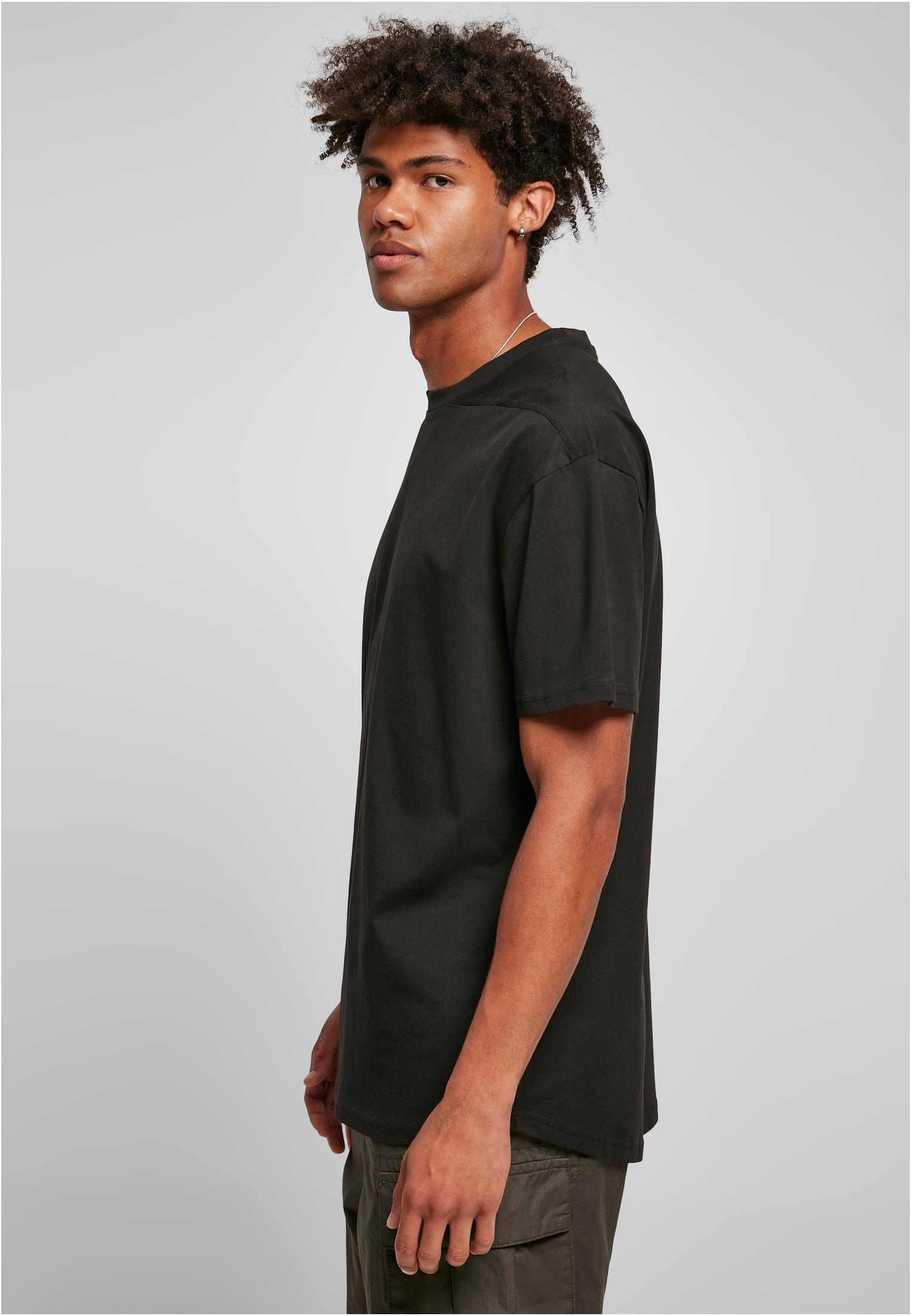 Recycled Curved Shoulder Tee | black