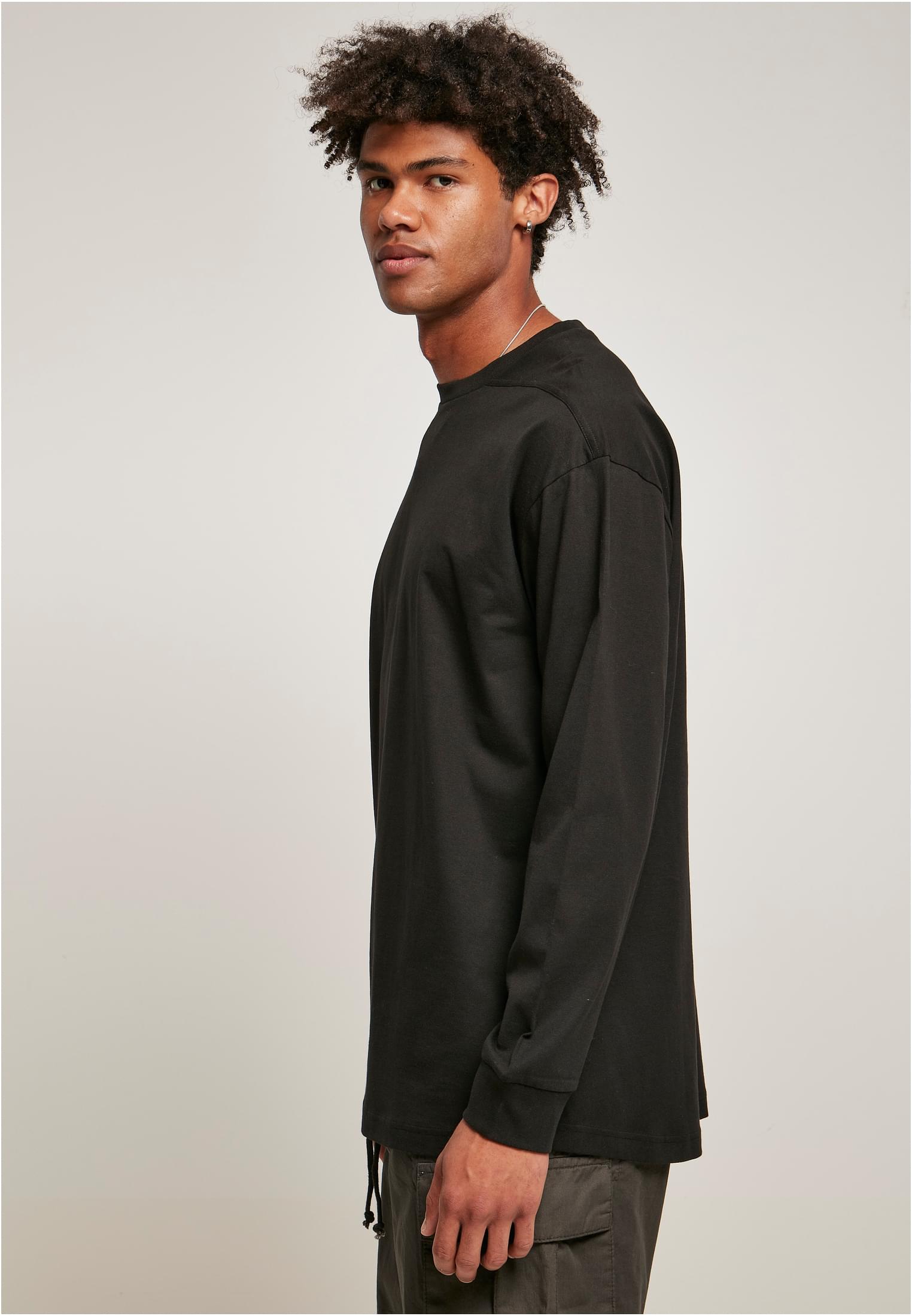 Recycled Curved Shoulder Longsleeve | black