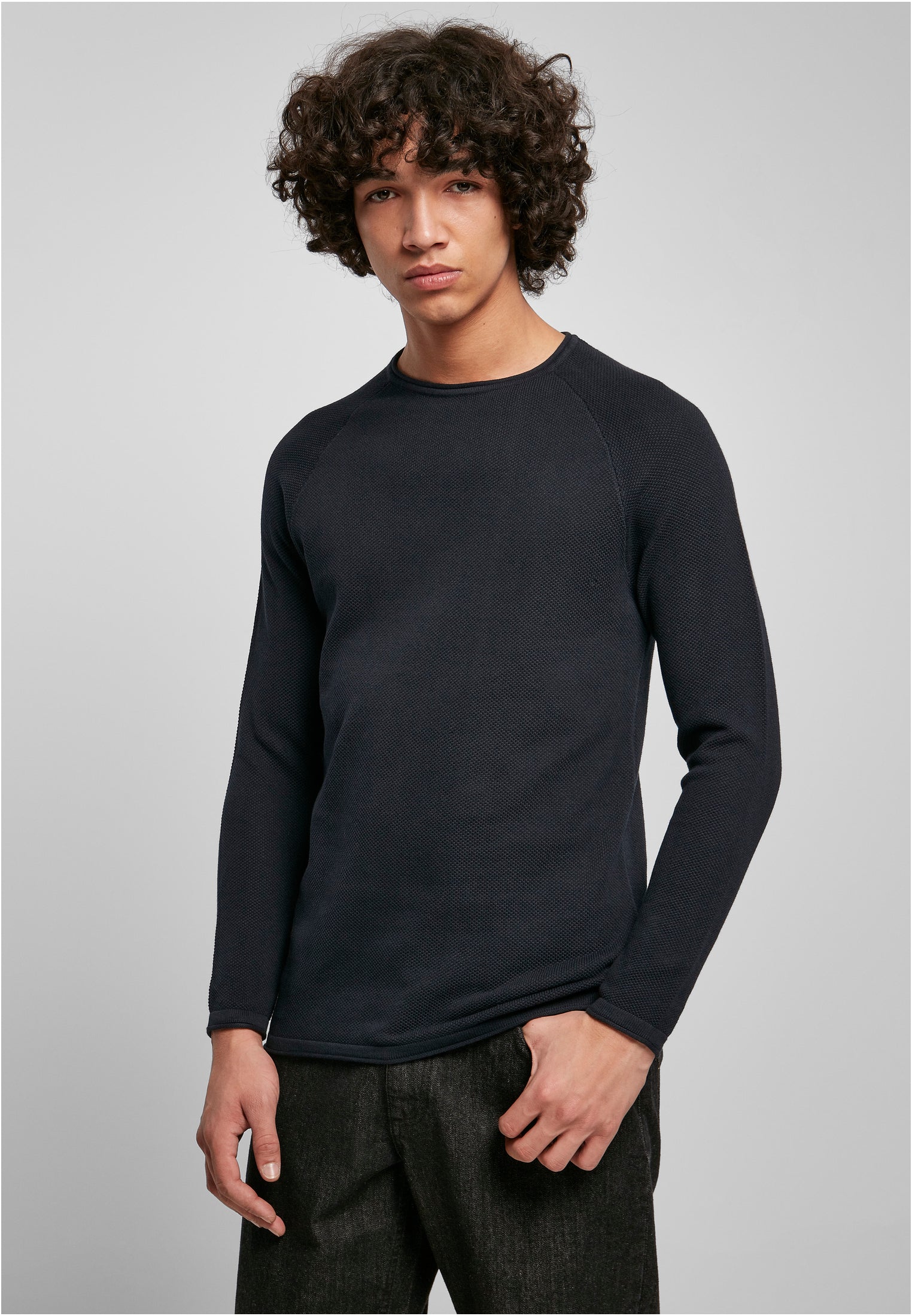 Knitted Raglan Longsleeve | black