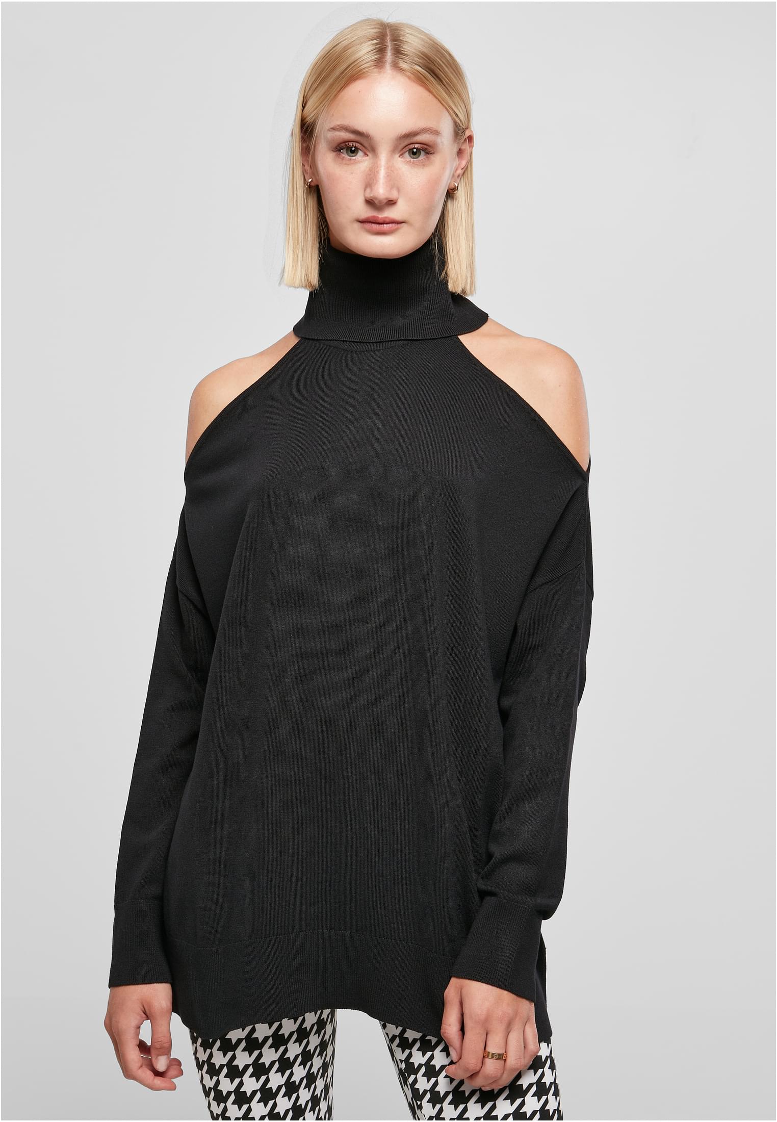 Ladies Cold Shoulder Turtelneck Sweater | black