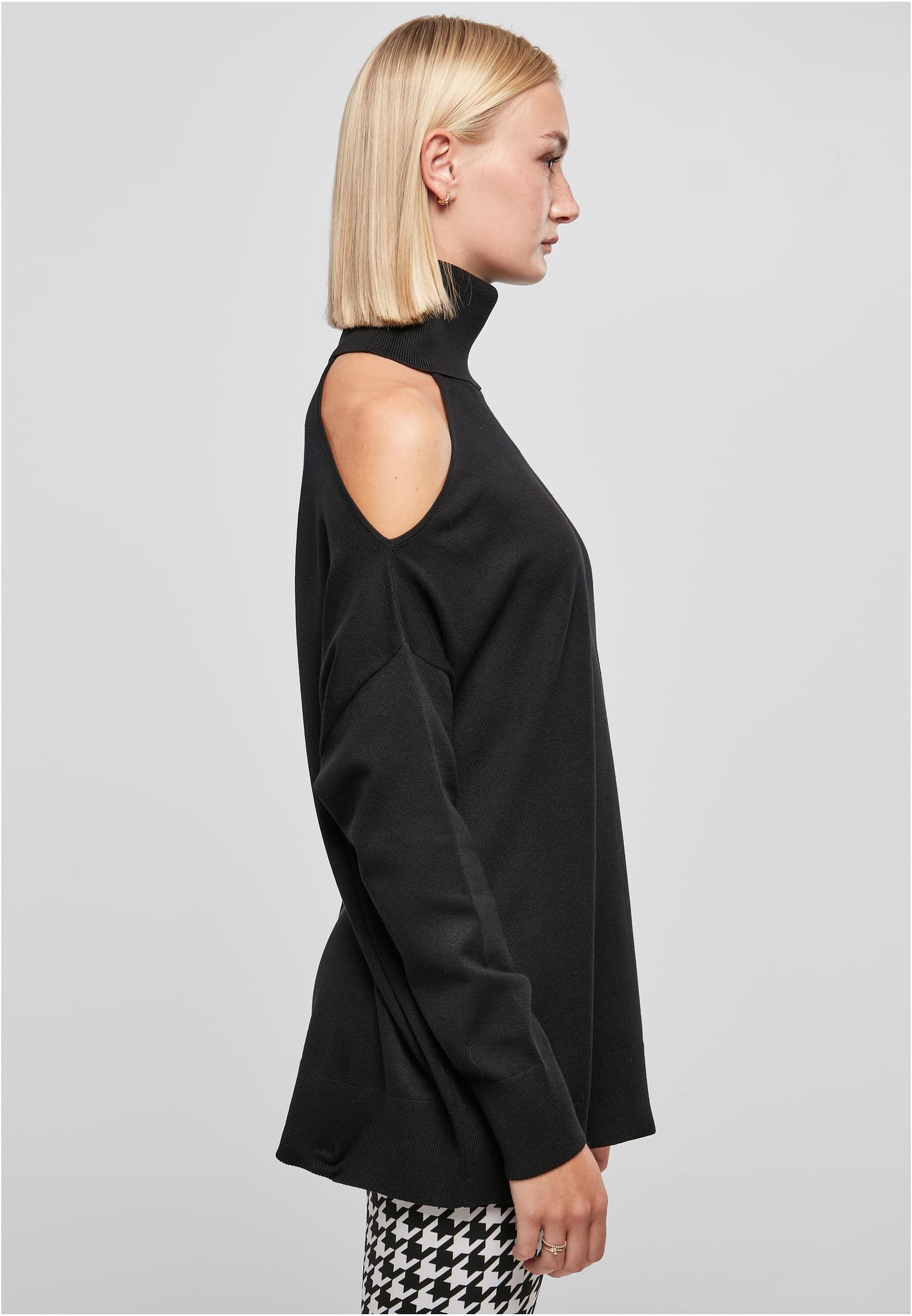 Ladies Cold Shoulder Turtelneck Sweater | black