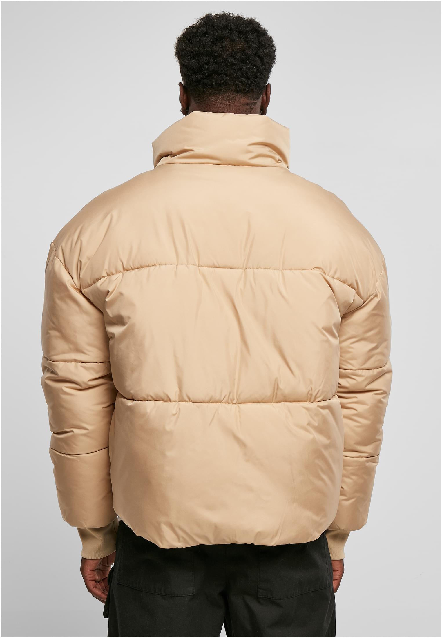 Short Big Puffer Jacket | unionbeige