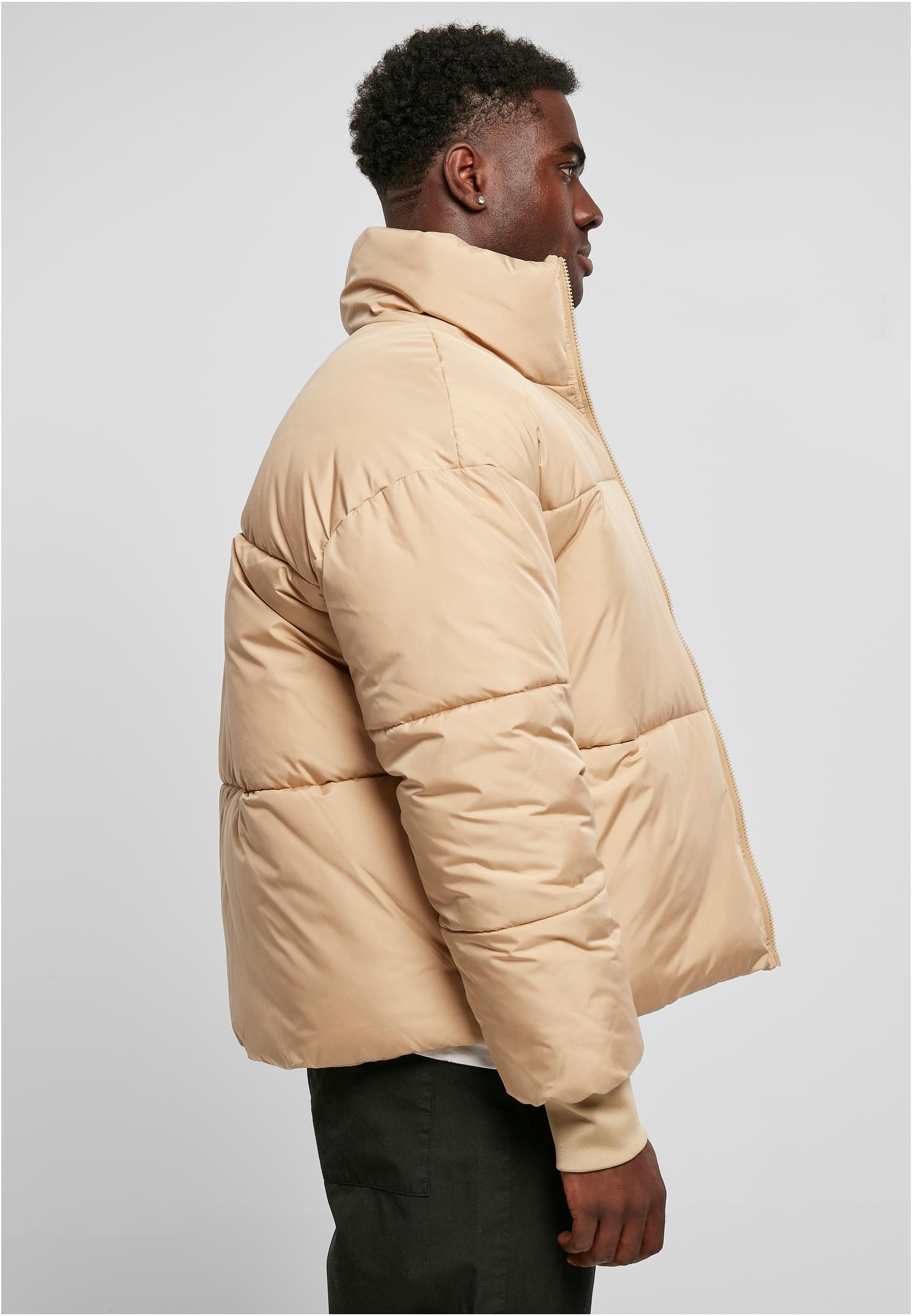 Short Big Puffer Jacket | unionbeige