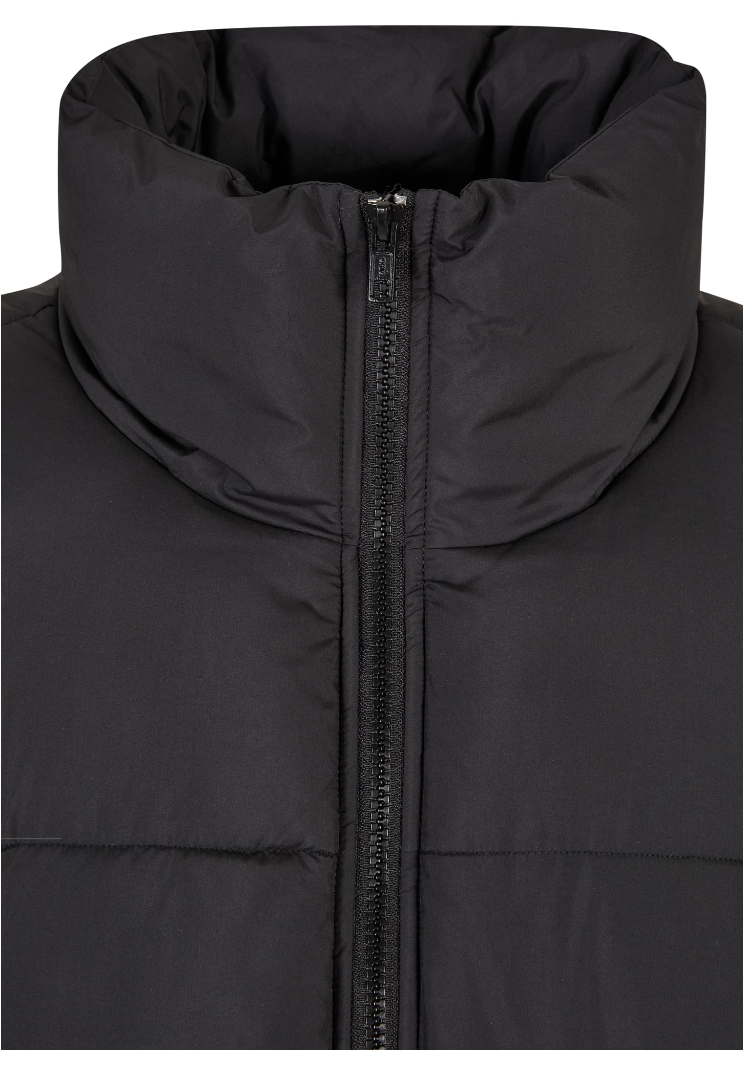 Short Big Puffer Jacket | black