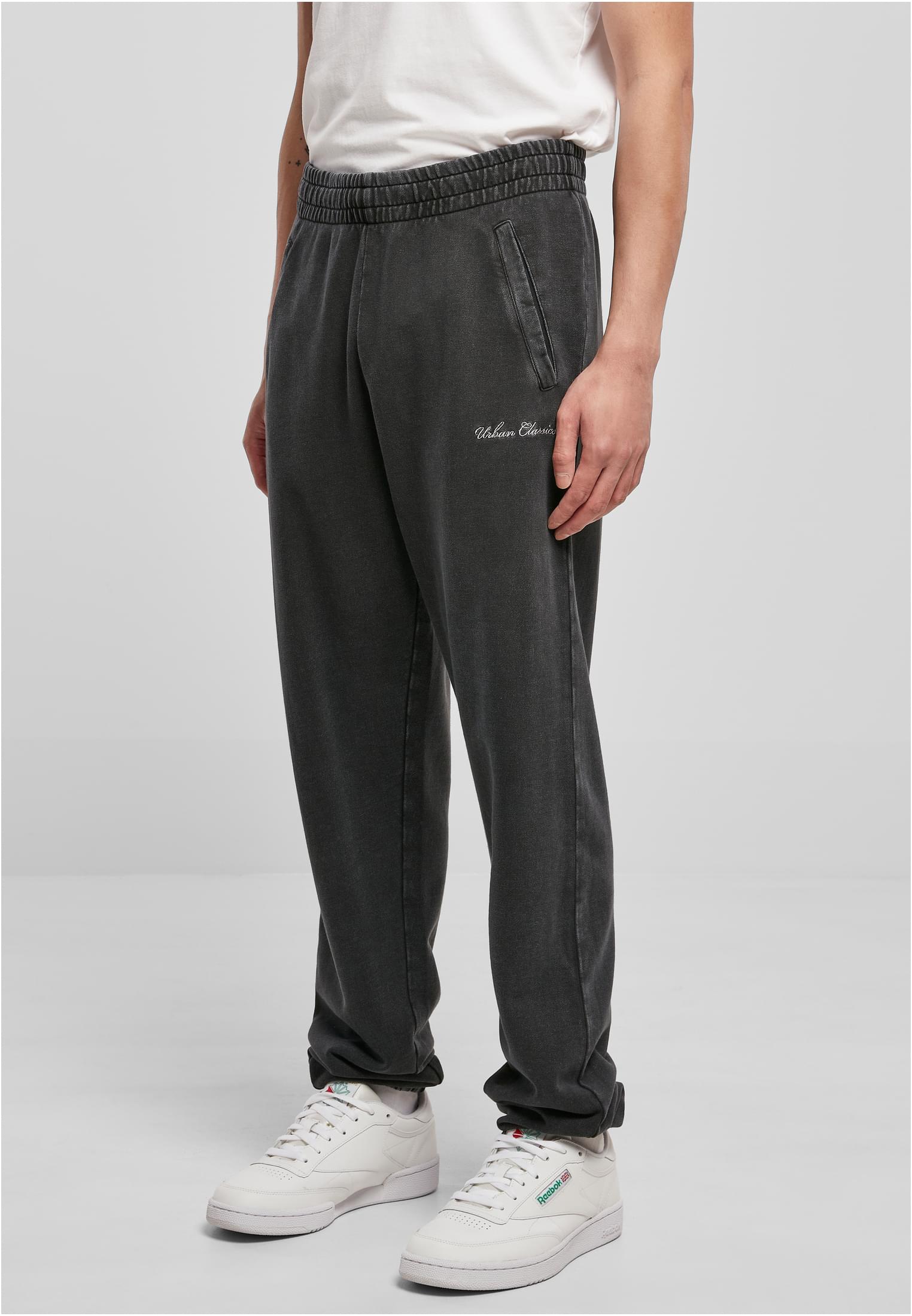 Small Embroidery Sweatpants | black