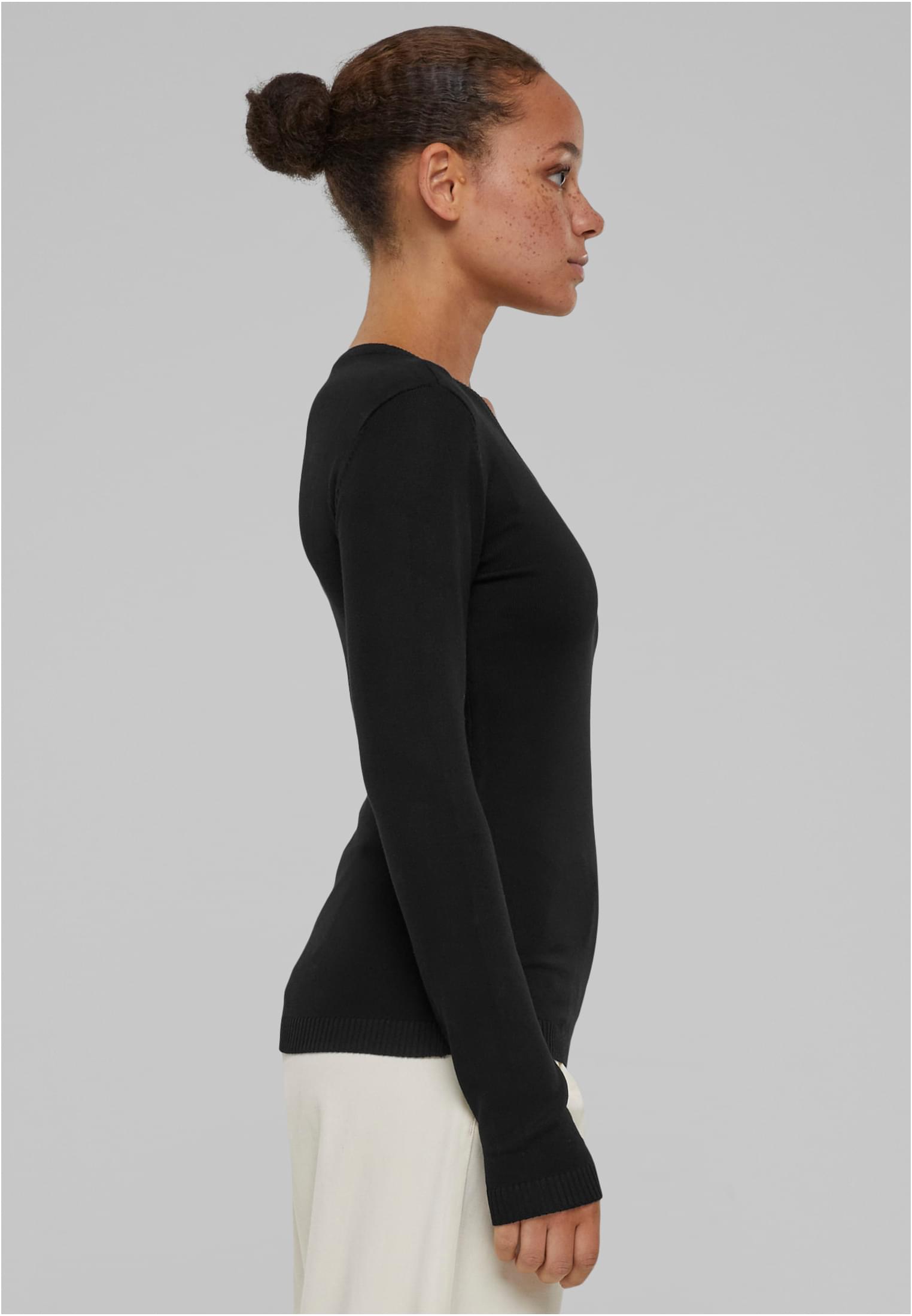 Ladies Knitted V-Neck Sweater | black