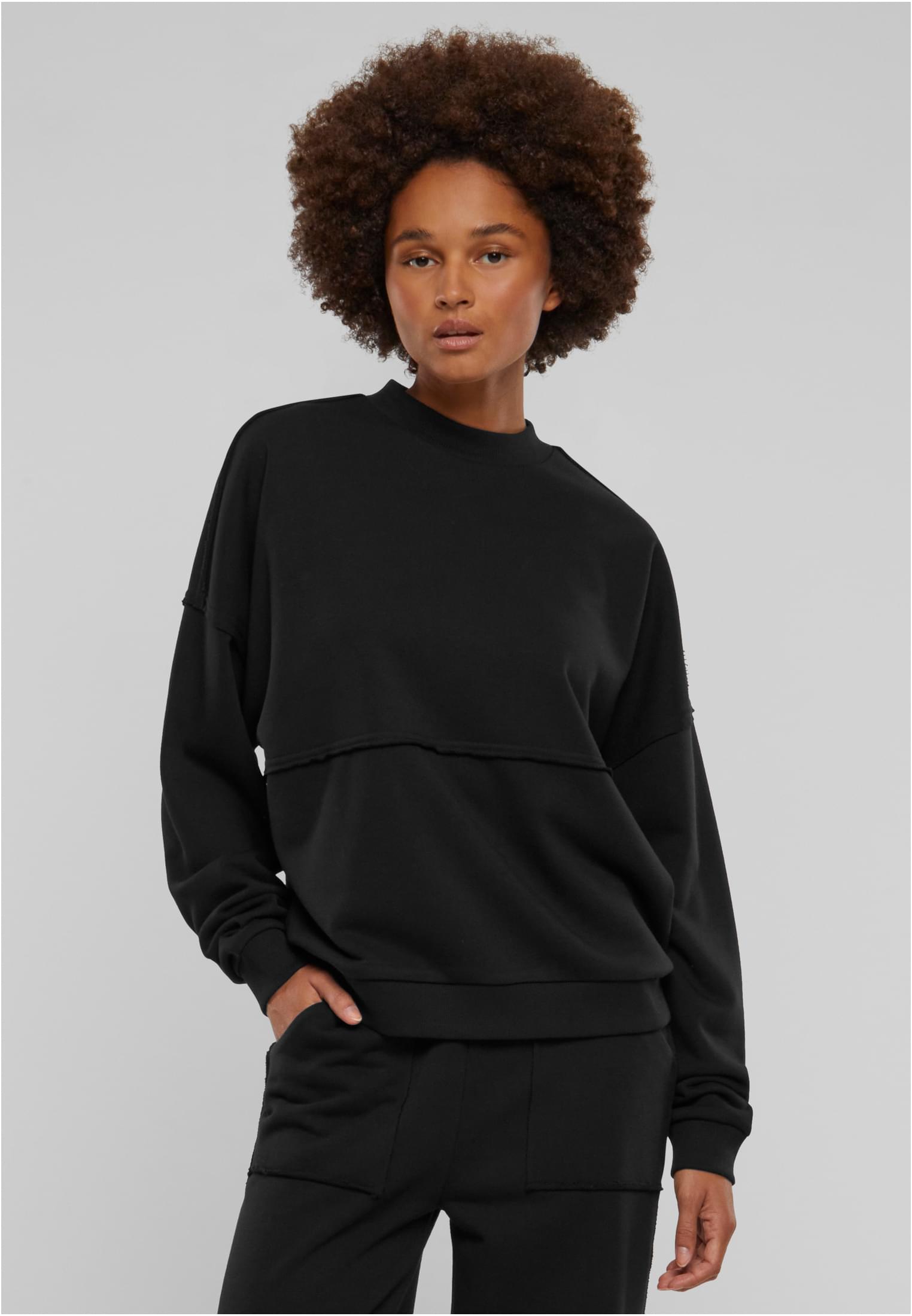 Ladies Open Edge Crewneck | black