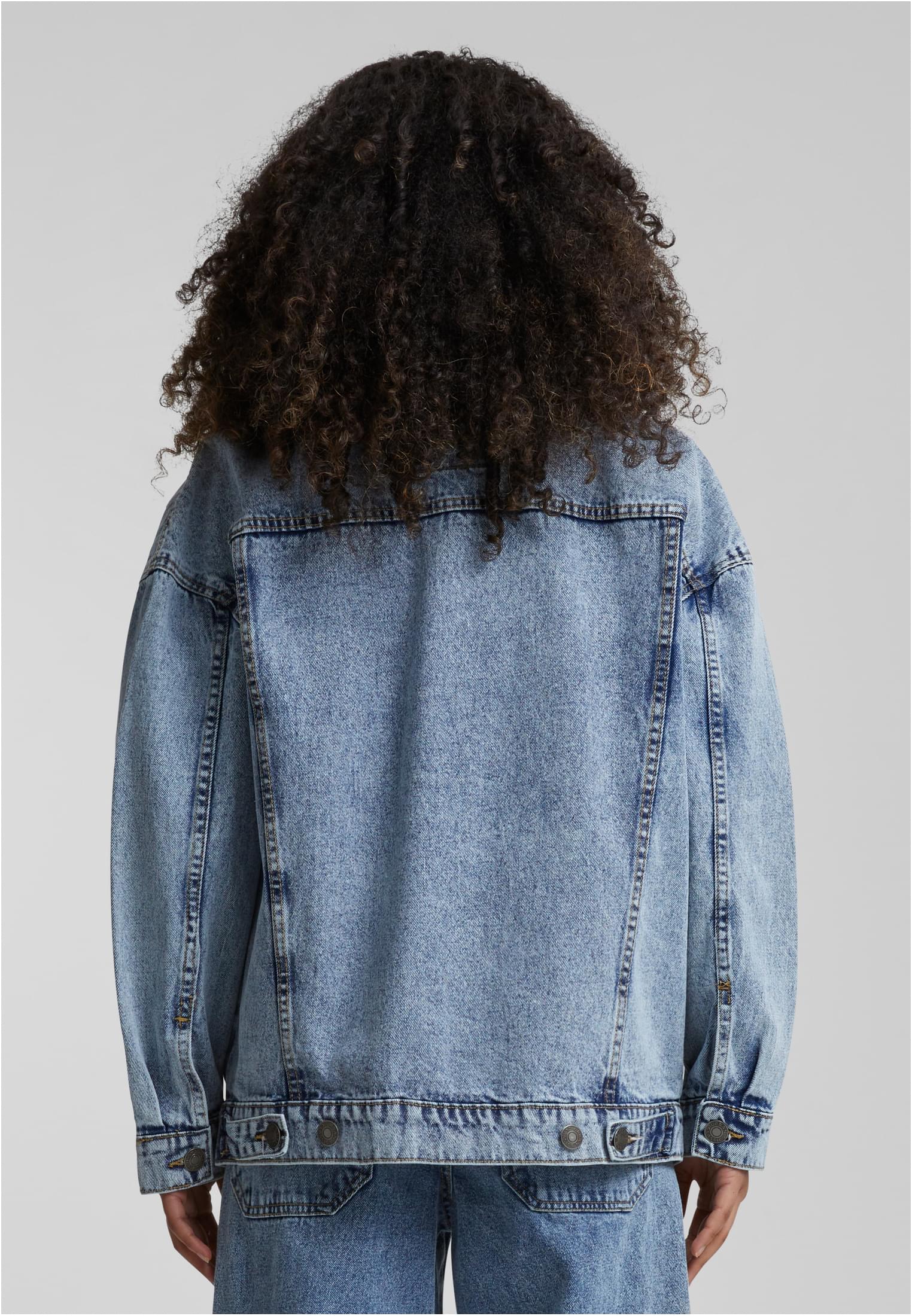 Ladies Oversized 90‘s Denim Jacket | tinted lightblue washed