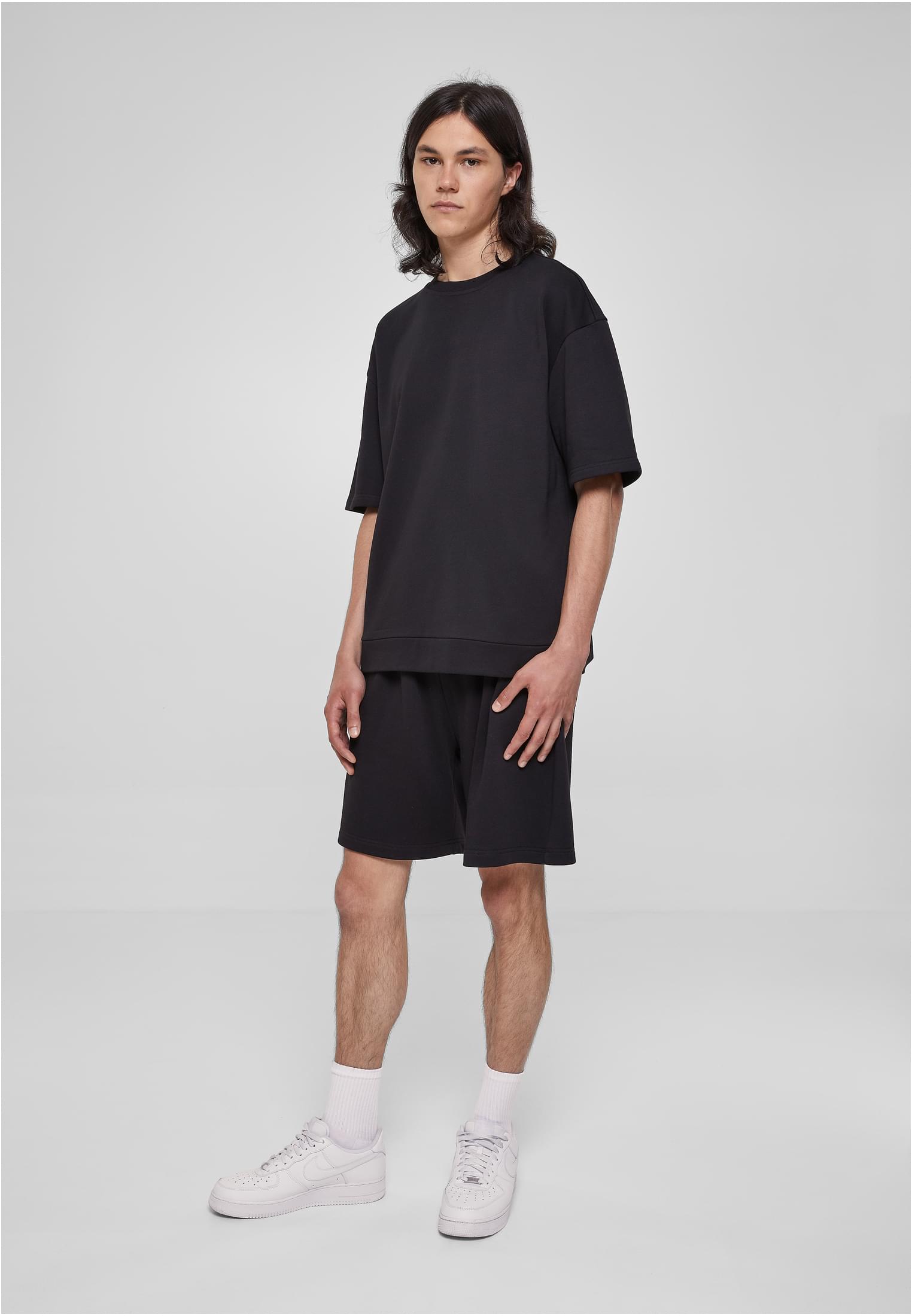 Oversized Short Sleeve Crew | black