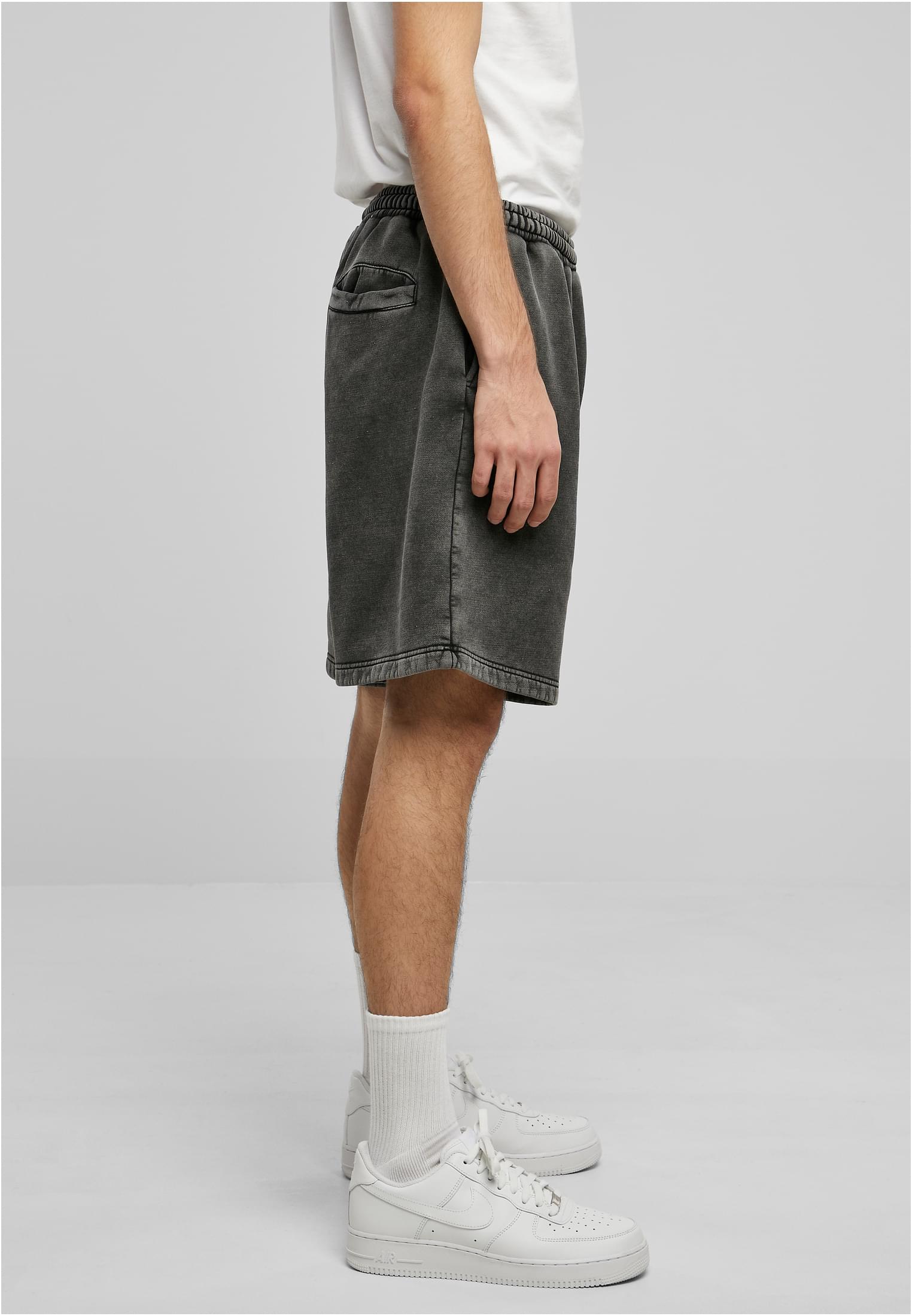 Heavy Stone Washed Sweat Shorts | black