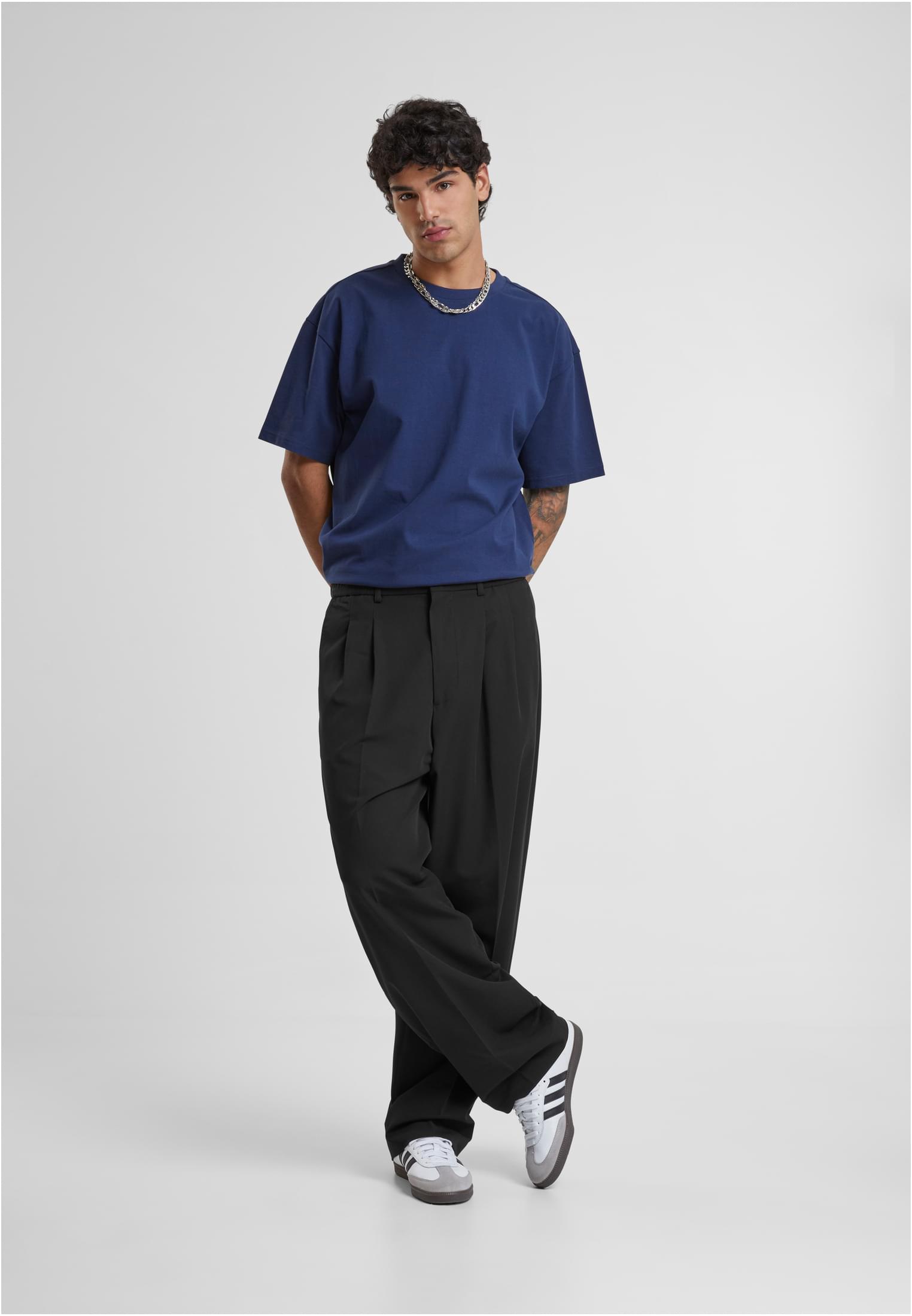 Wide Fit Pants | black