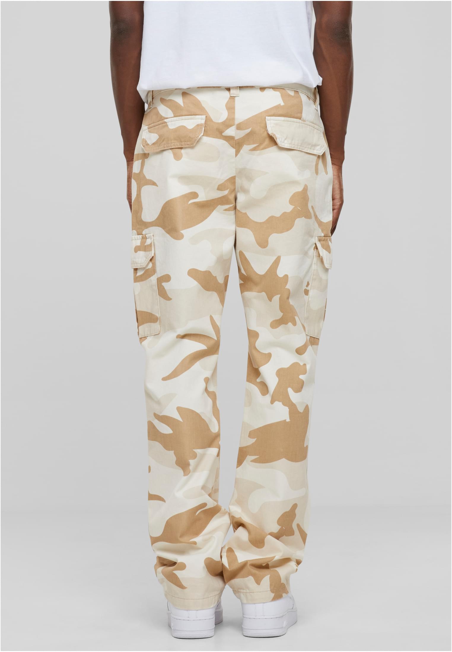 Straight Leg Camo Cargo Pants | simplesandcamo