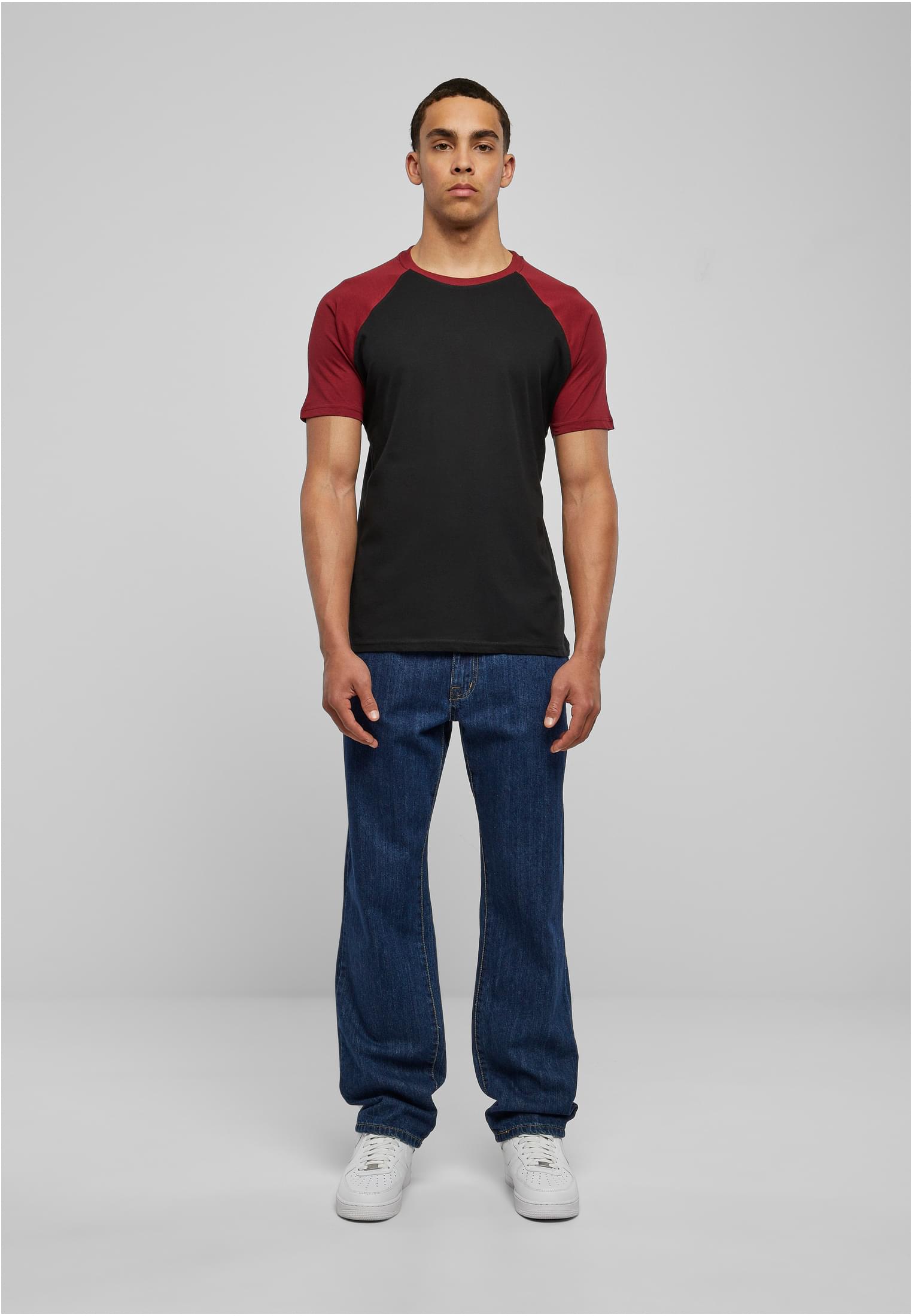 Raglan Contrast Tee | blk/burgundy