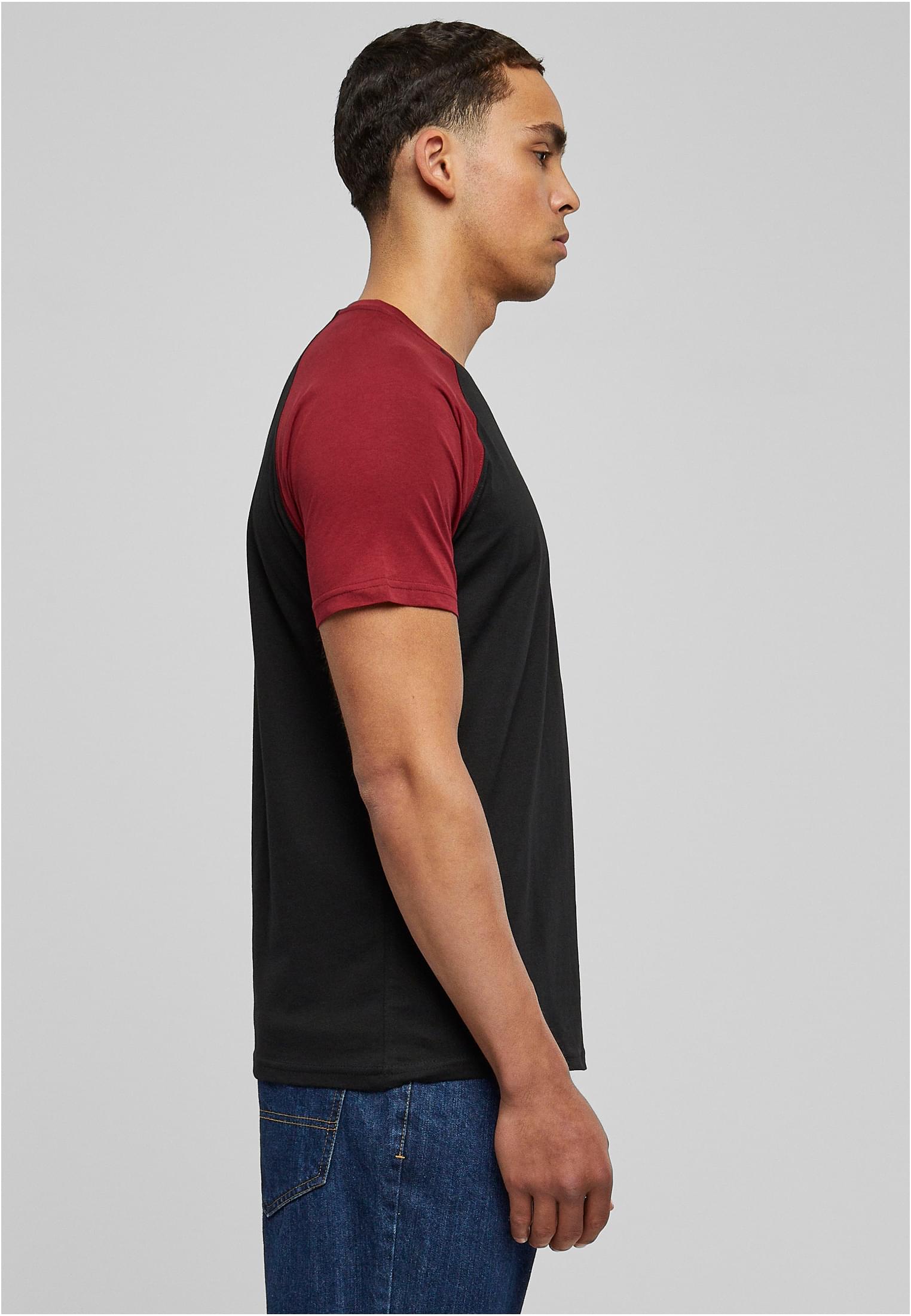 Raglan Contrast Tee | blk/burgundy