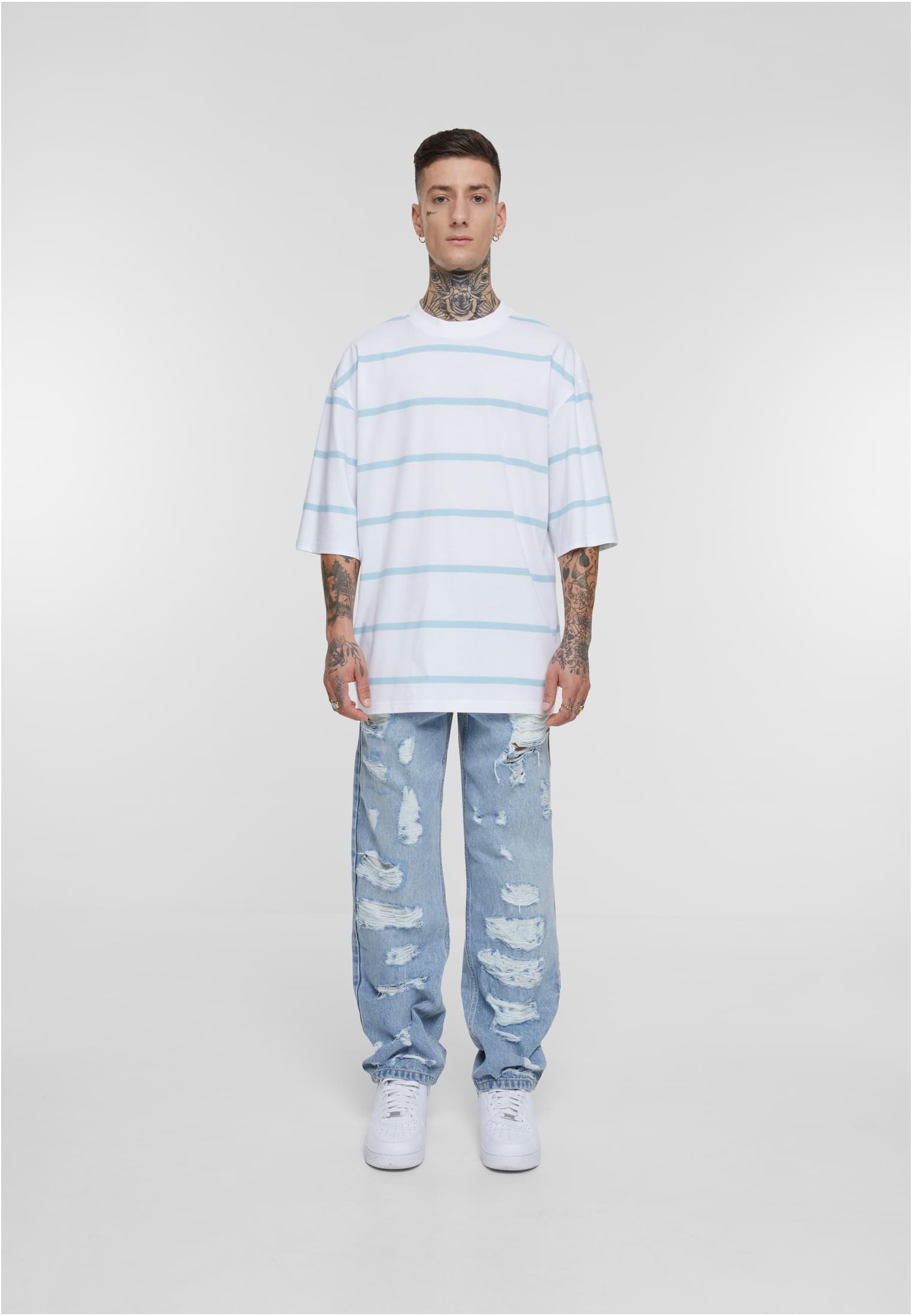 Oversized Sleeve Modern Stripe Tee | white/oceanblue