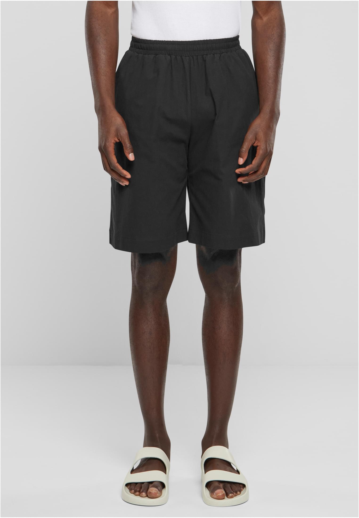 Wide Crepe Shorts | black