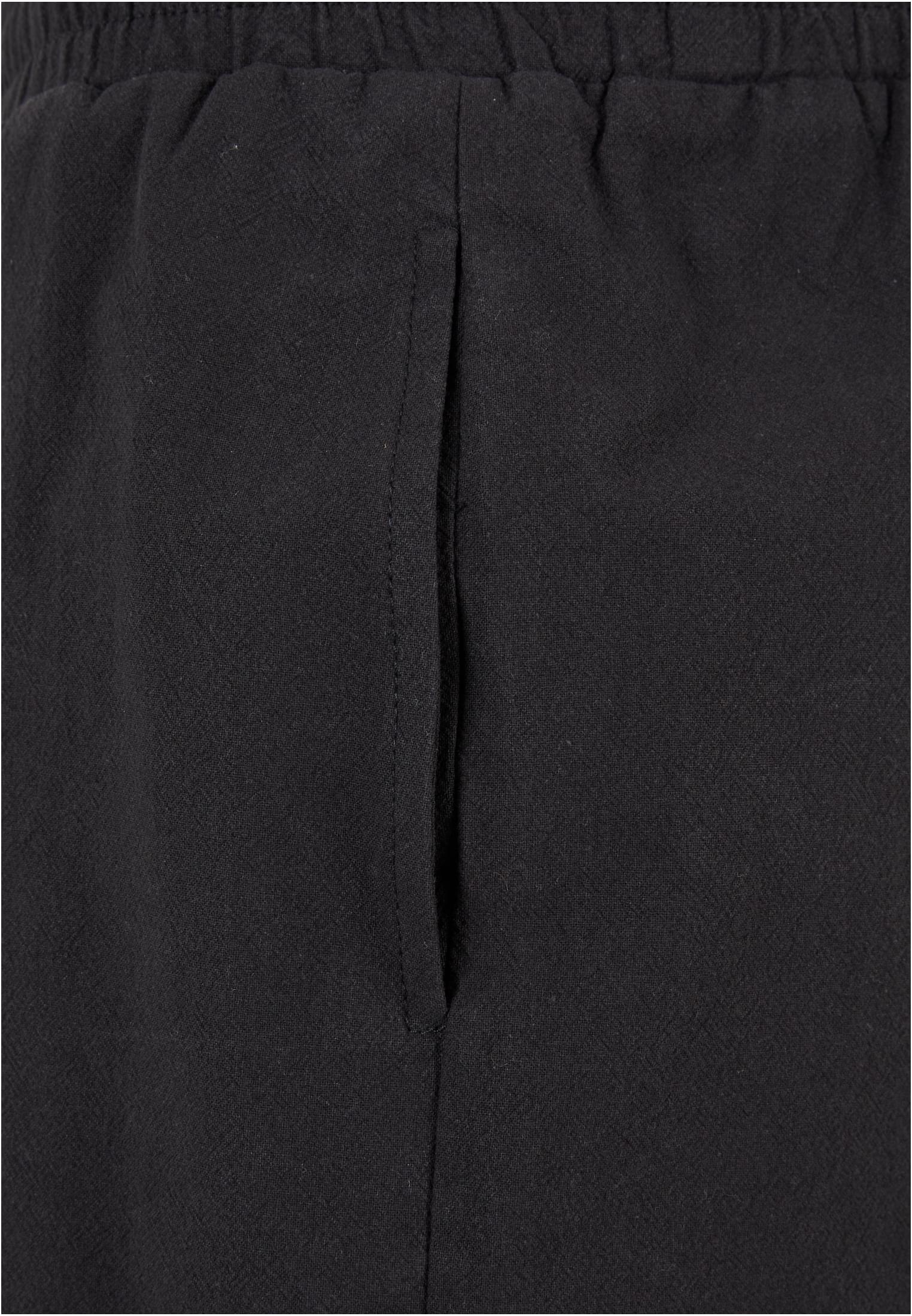 Wide Crepe Shorts | black