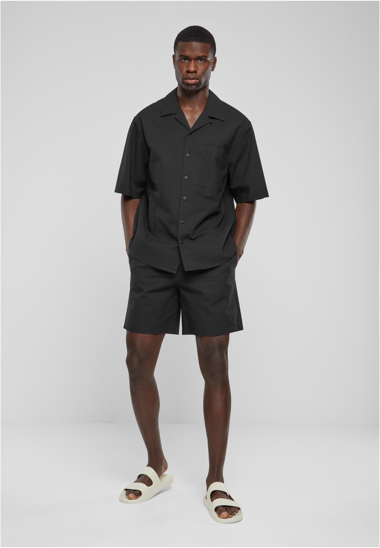 Basic Seersucker Shorts | black