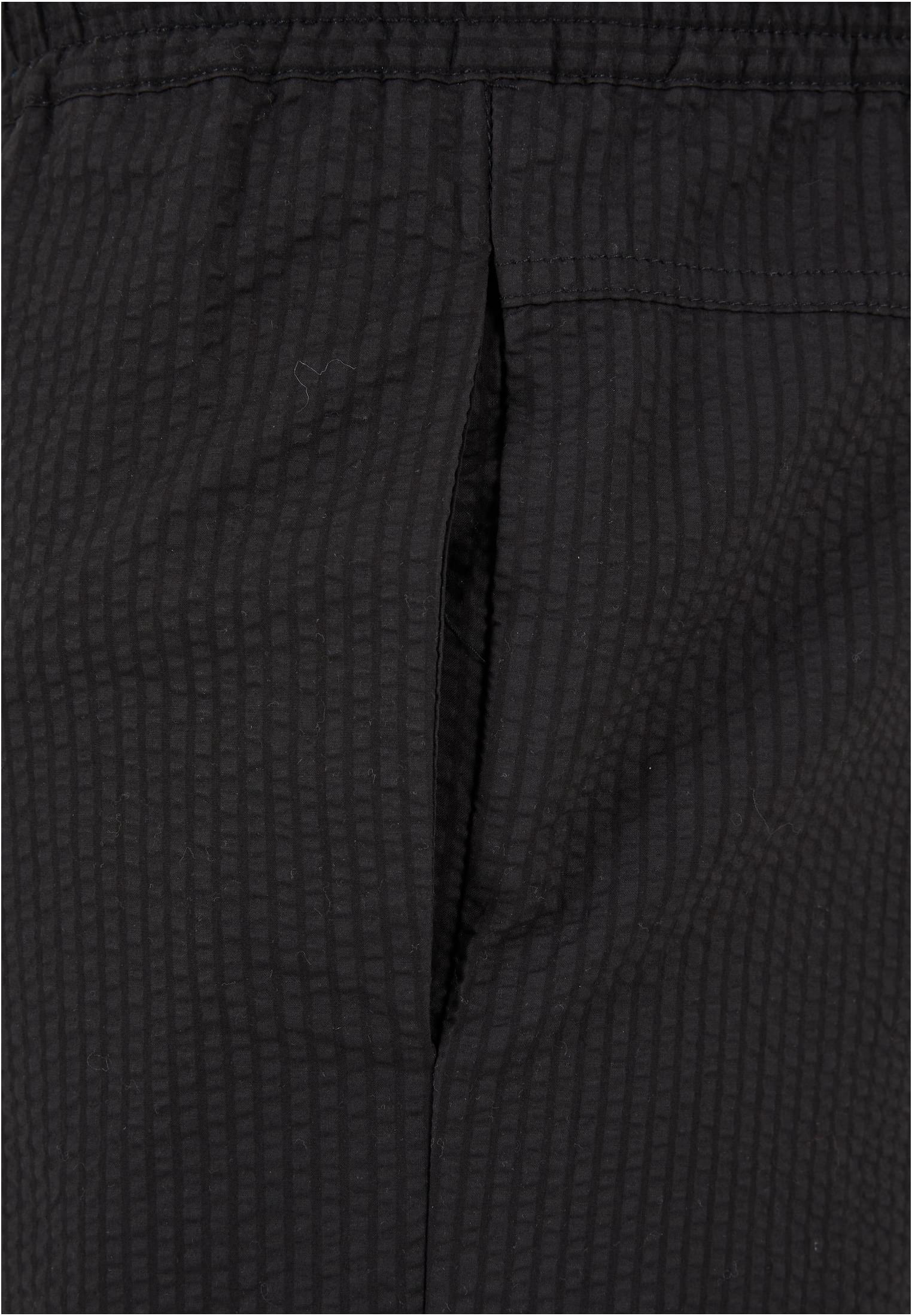 Basic Seersucker Shorts | black