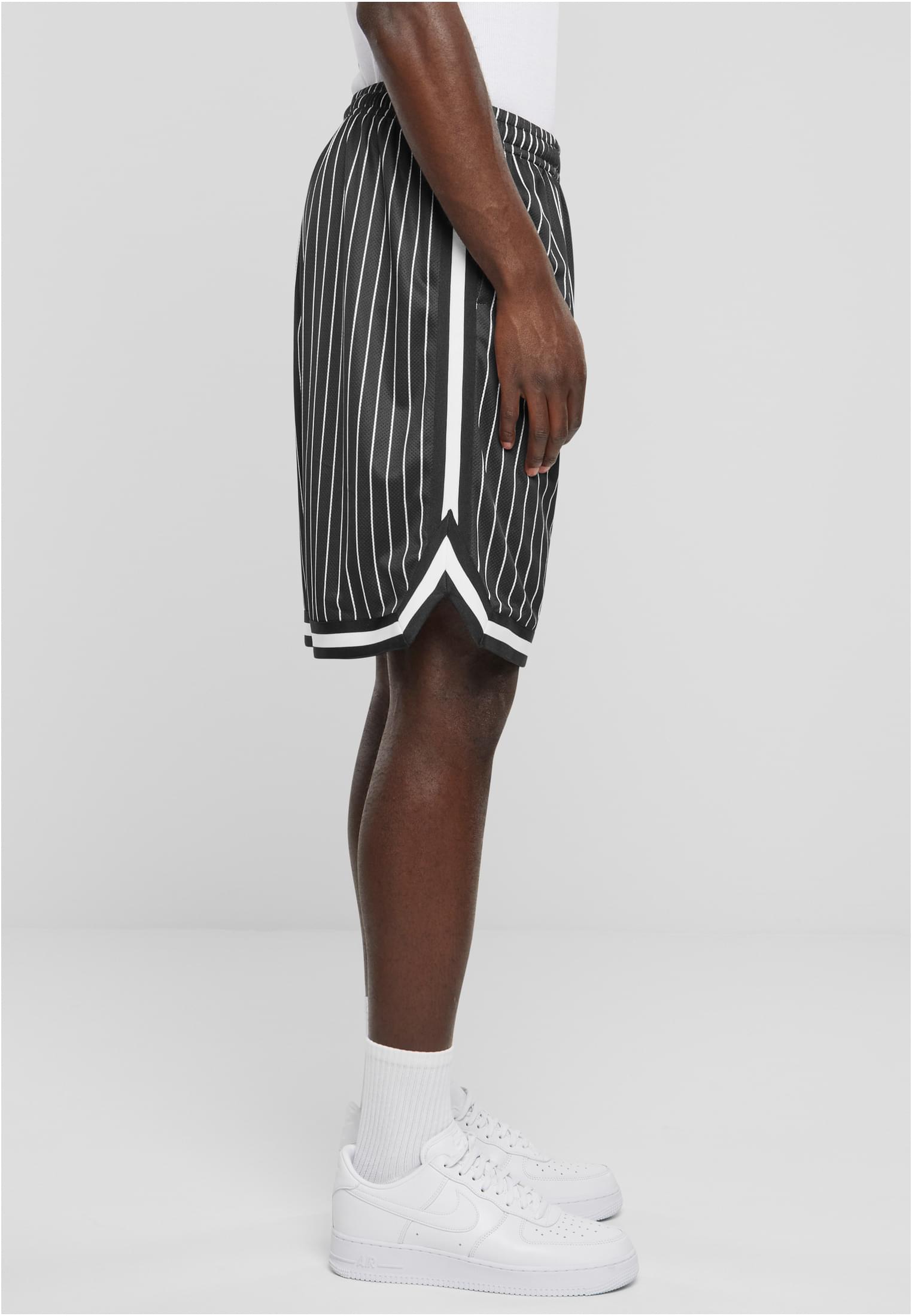 Striped Mesh Shorts | black/white