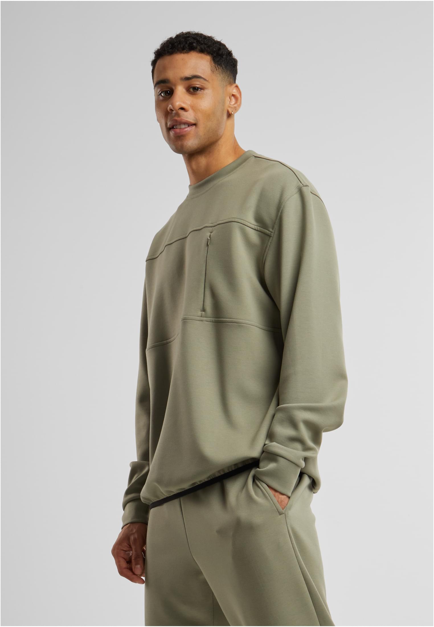 Scuba Zip Pocket Crew | palegreen