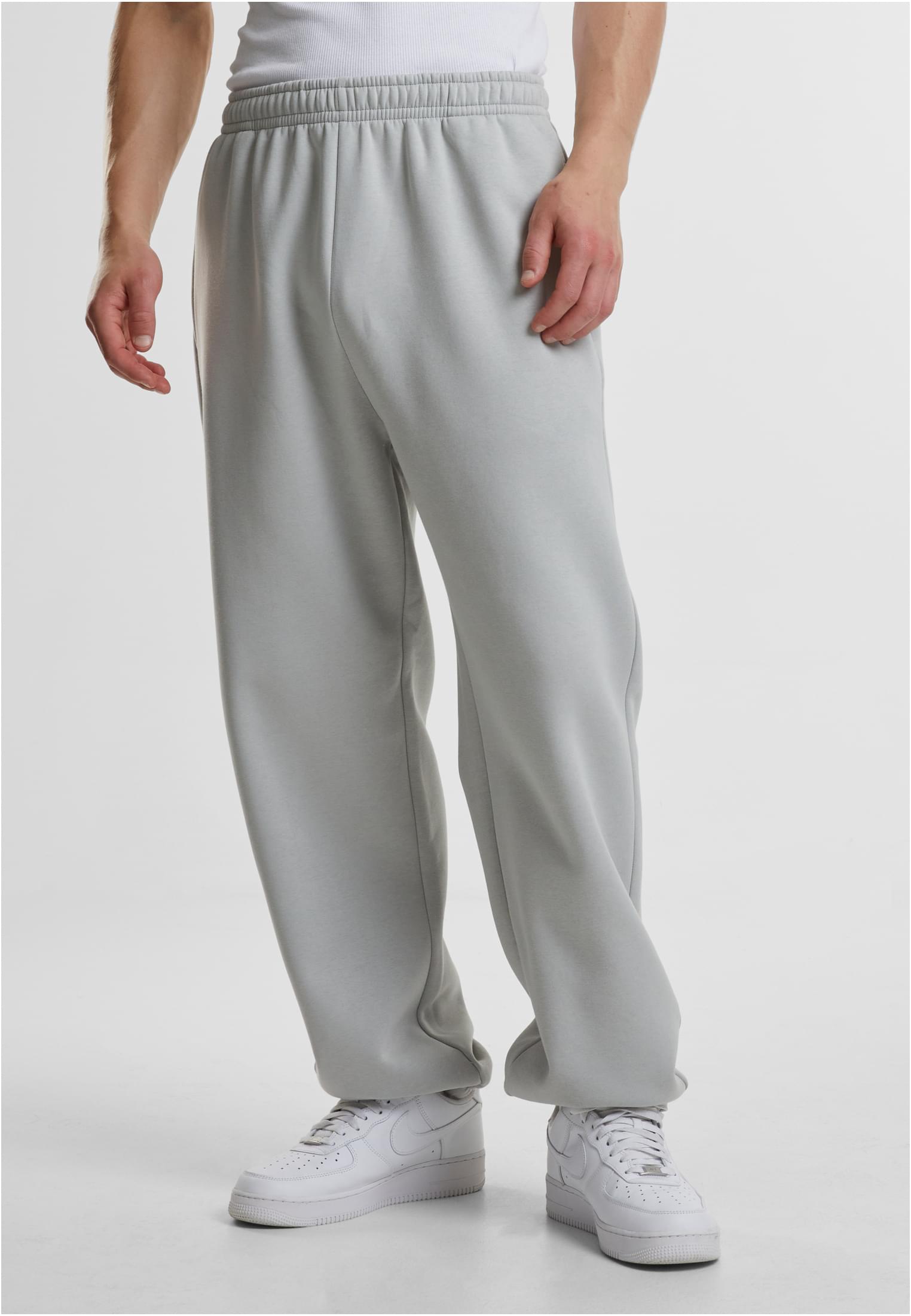 Fluffy Sweatpants | lightasphalt