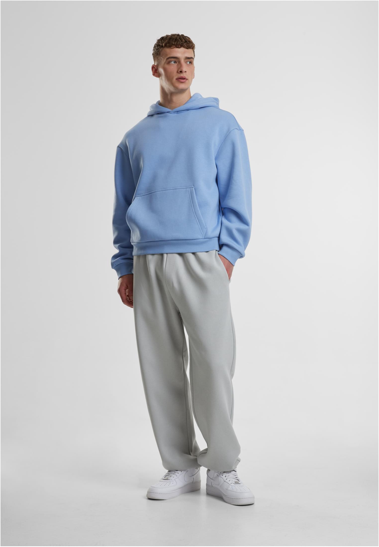 Fluffy Sweatpants | lightasphalt