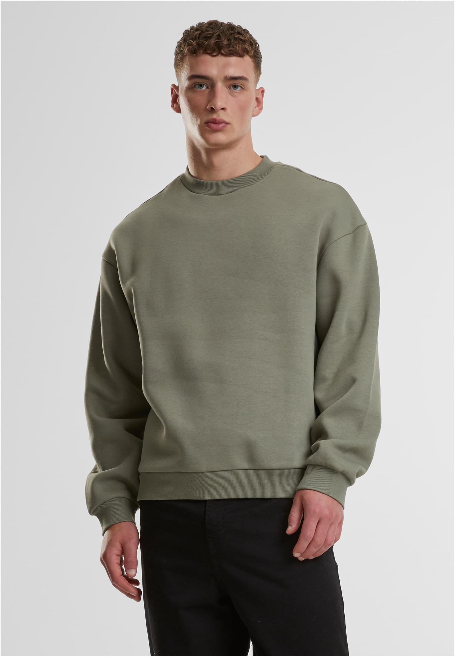 Fluffy Crewneck | paleolive