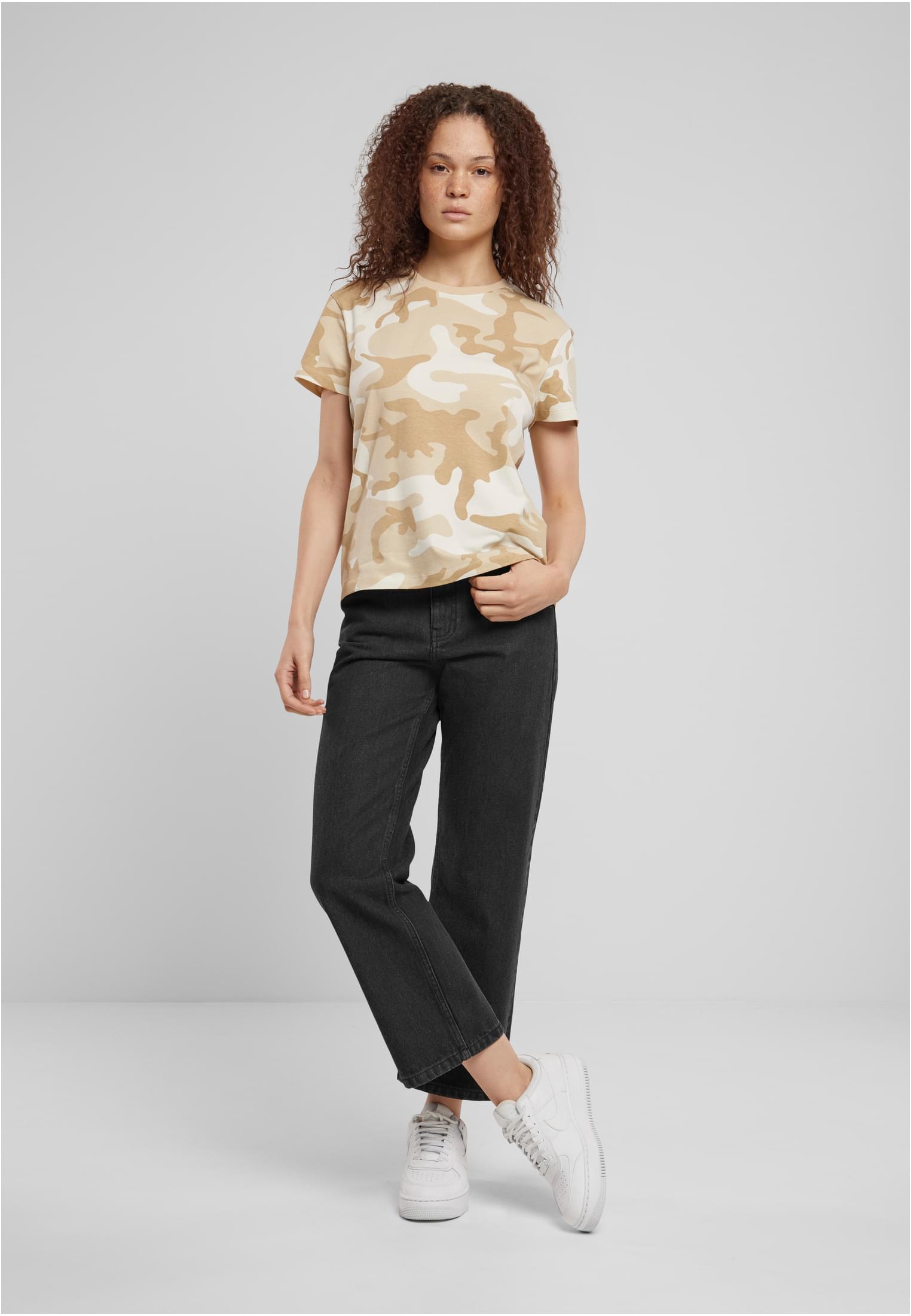 Ladies Camo Regular Tee | simplesandcamo