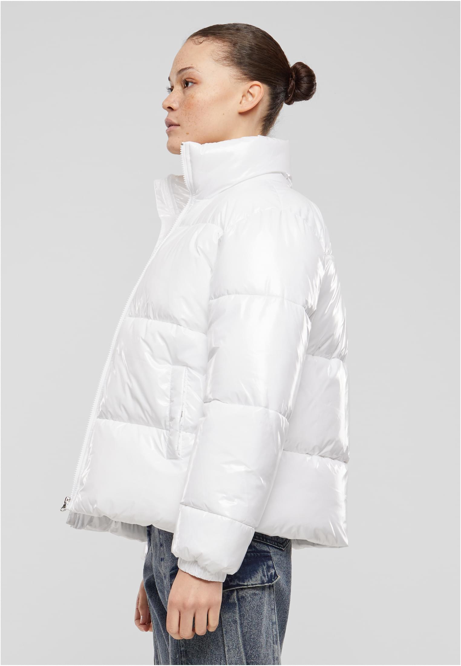 Ladies Recycled Short Shiny Puffer Jacket | white