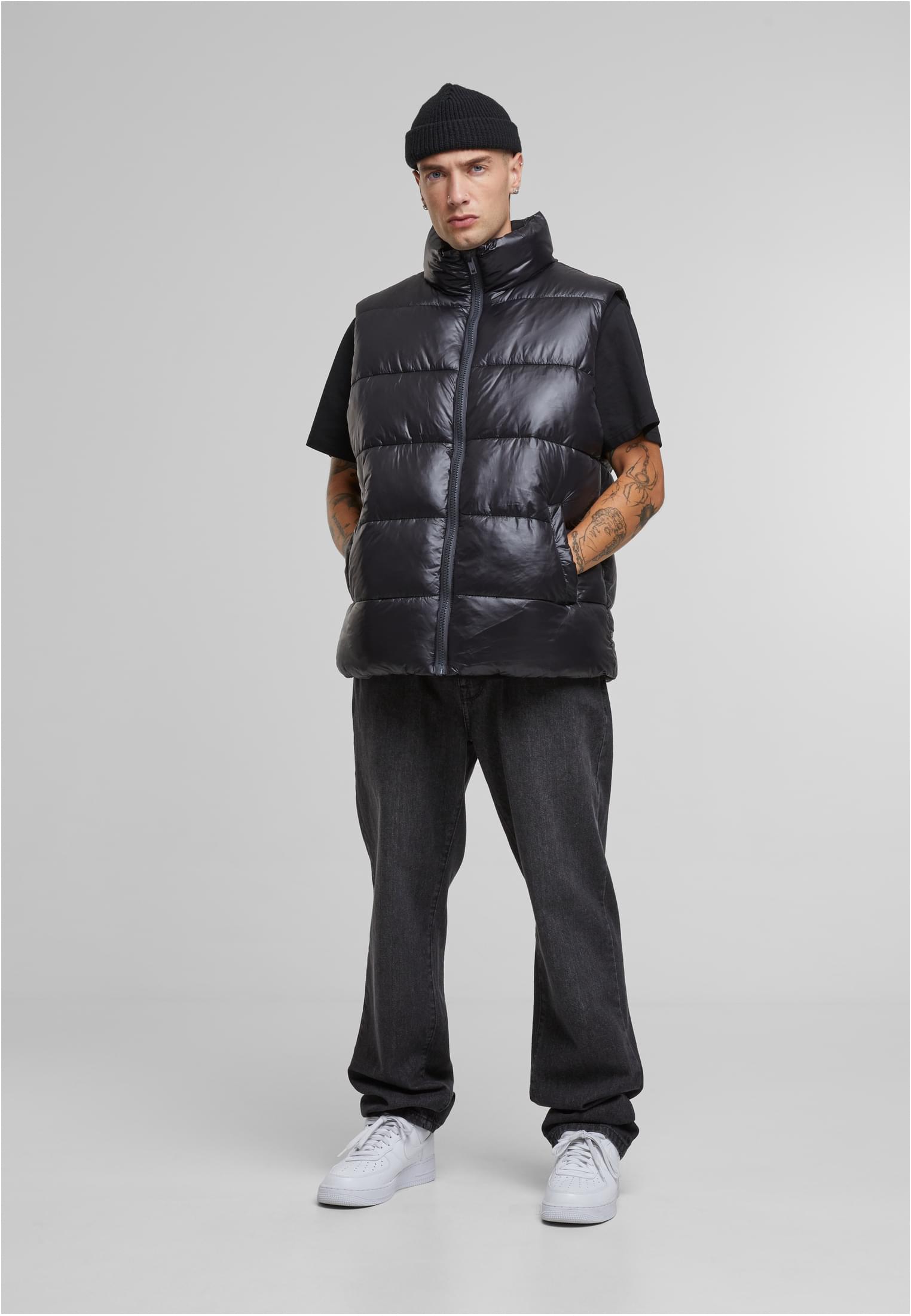 Recycled Big Puffer Vest | black