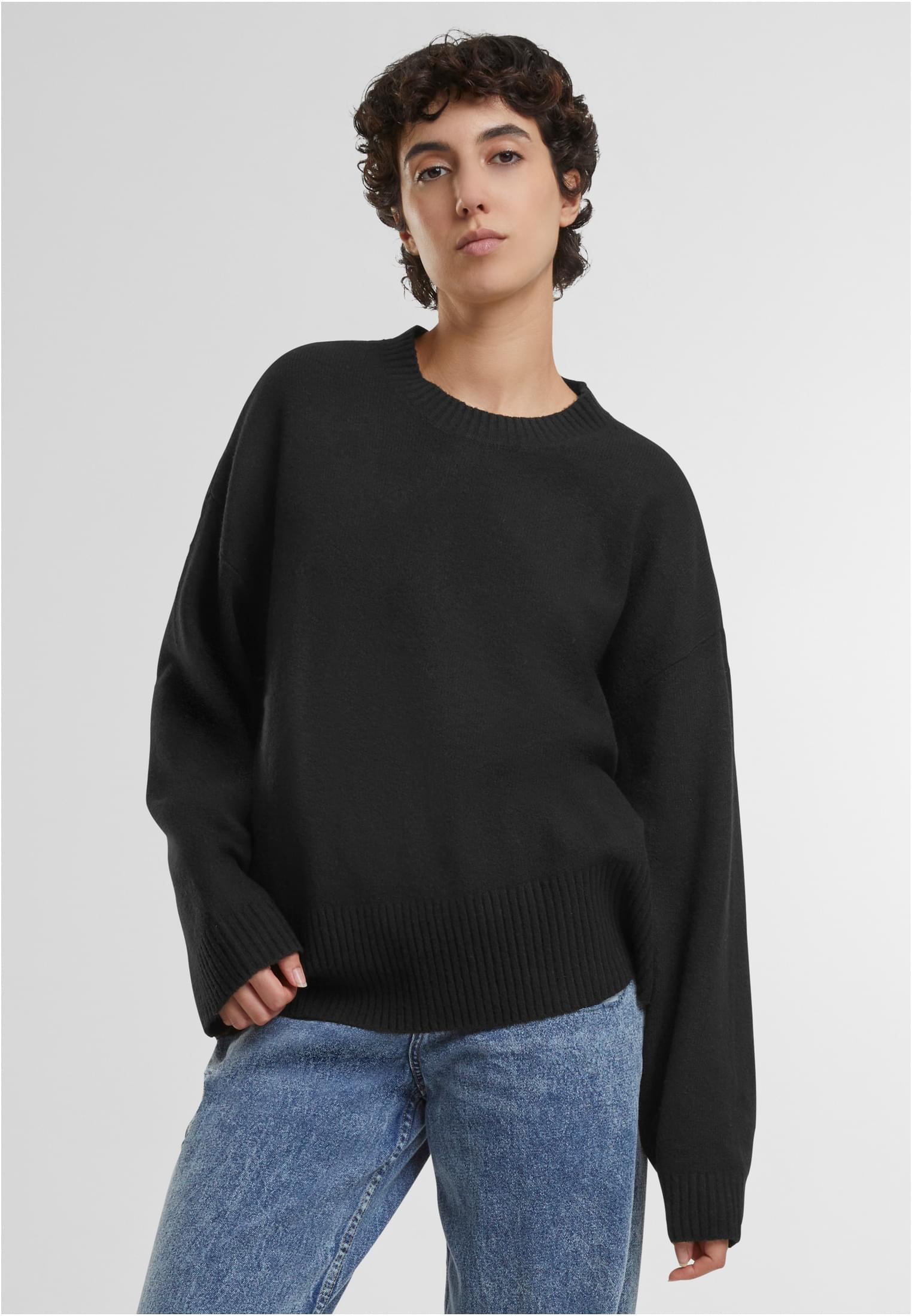 Ladies Soft Oversized Sweater | black